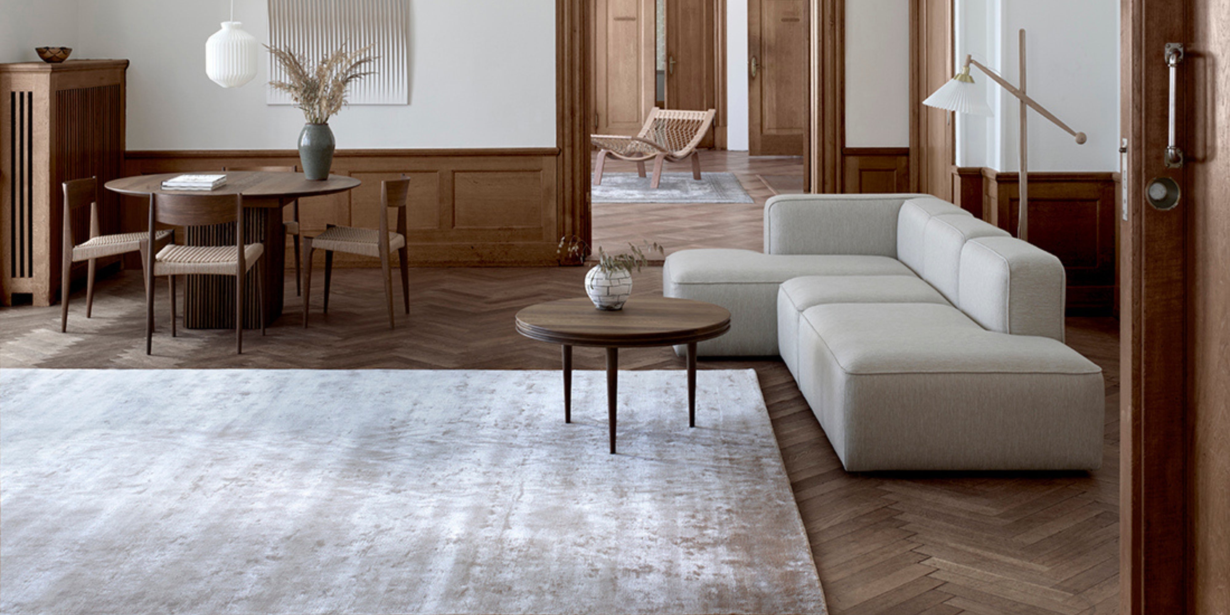 Luxury Minimalist Rugs