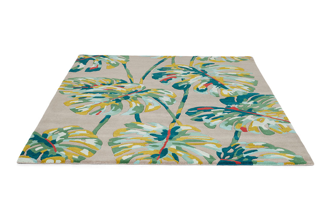Harlequin rug with a multicolour leaf pattern
