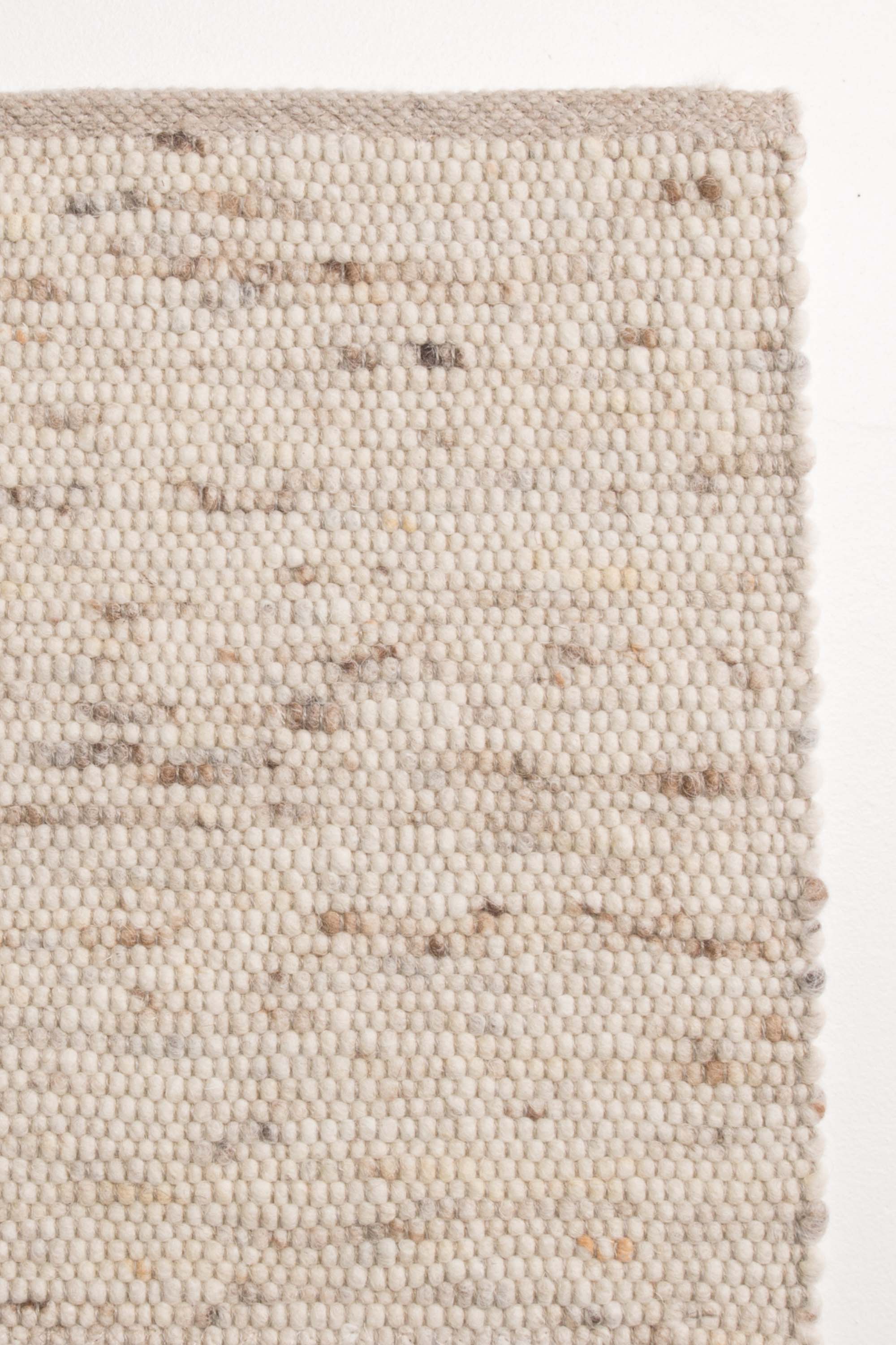 Cream luxury plain handwoven rug