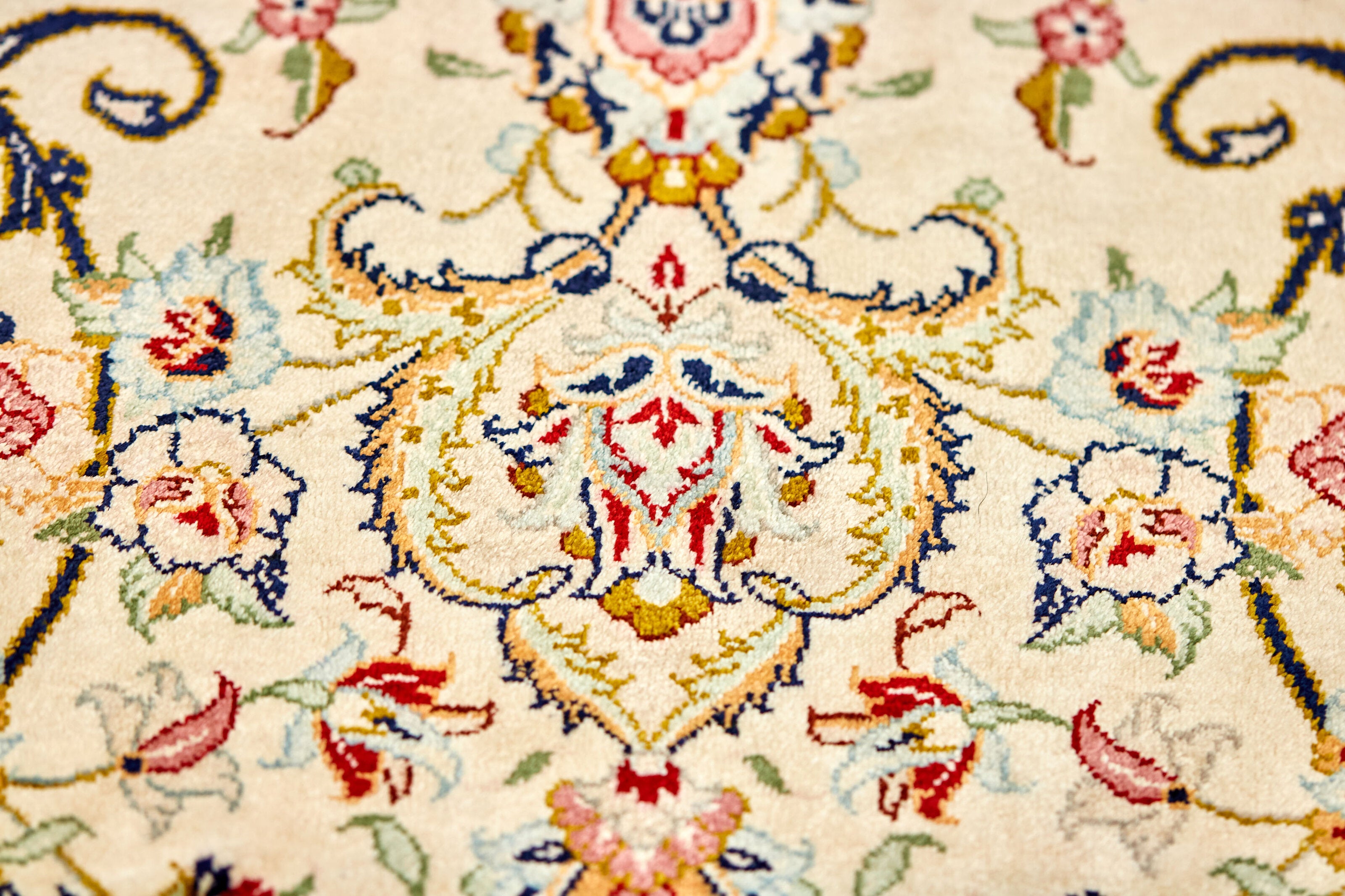 Ghom Silk 1259569