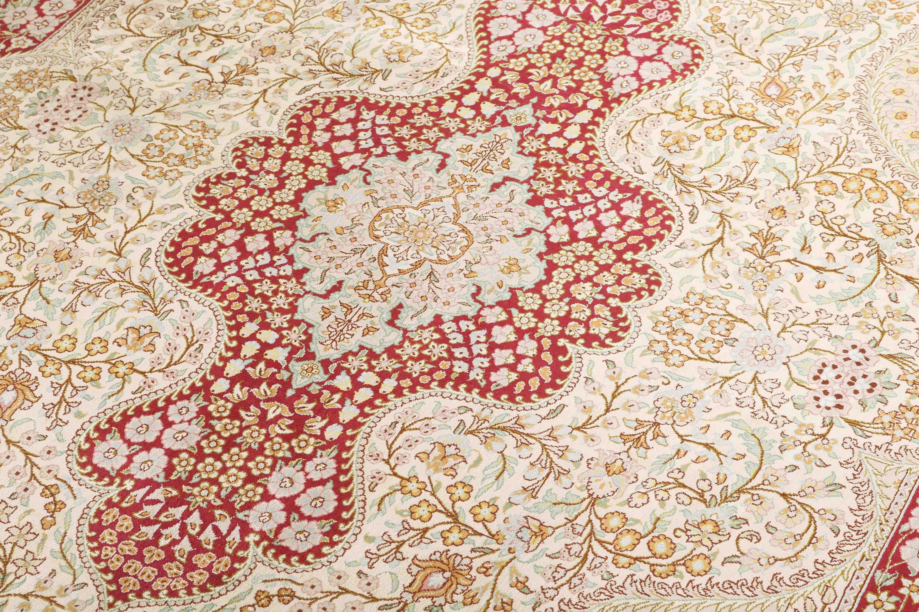 Ghom Silk 1262518