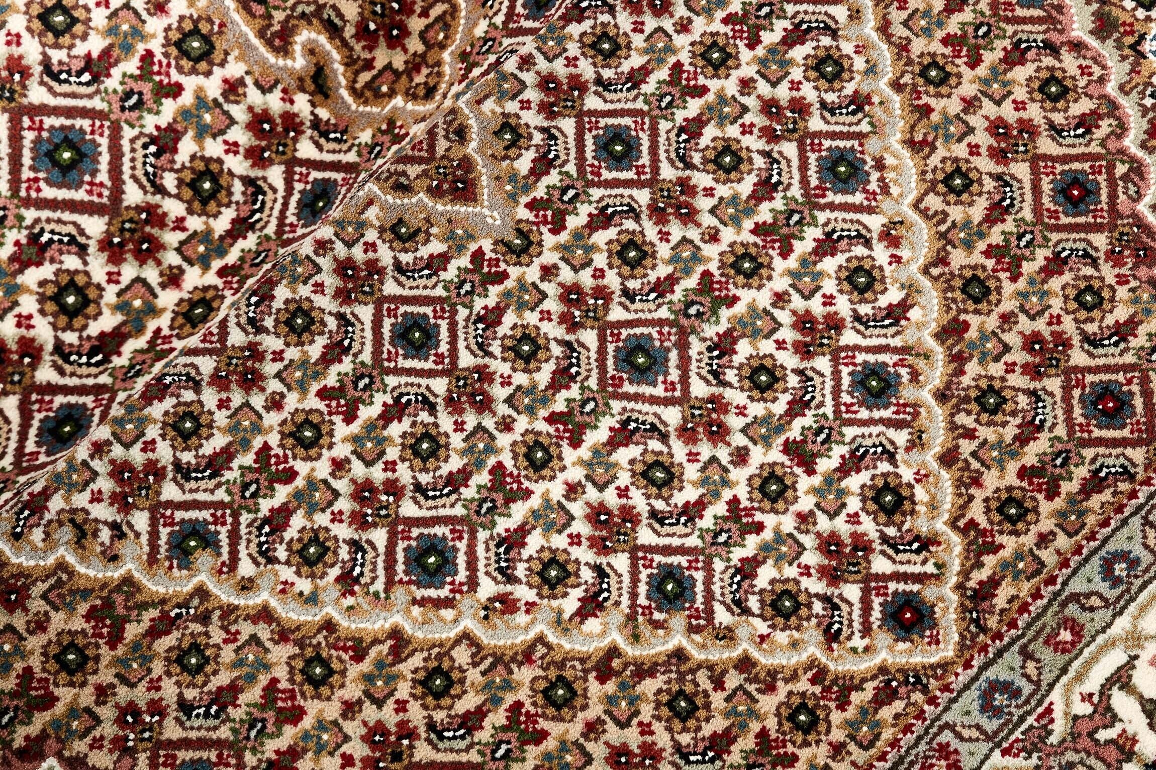 Tabriz Royal