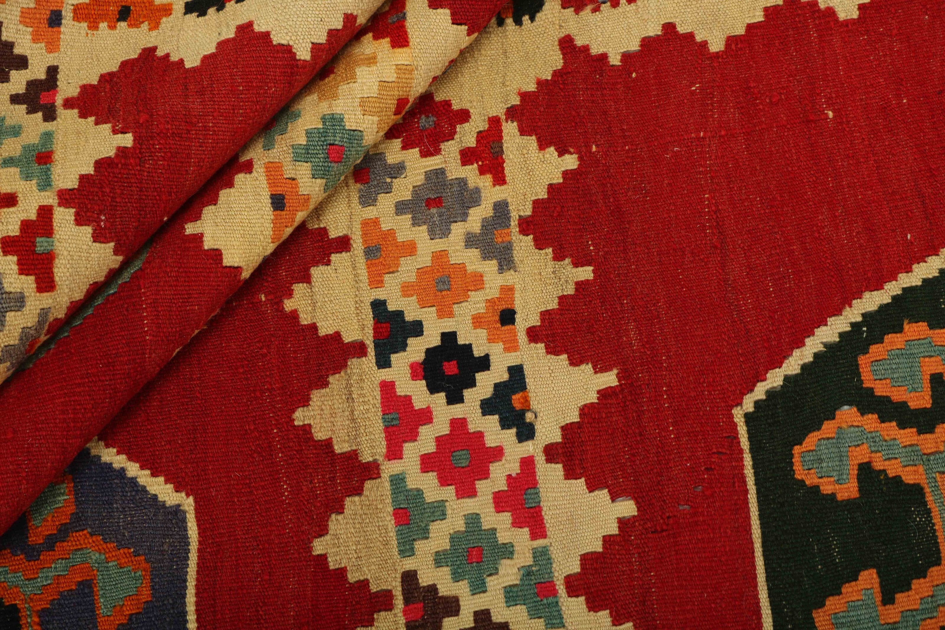 Kilim Old