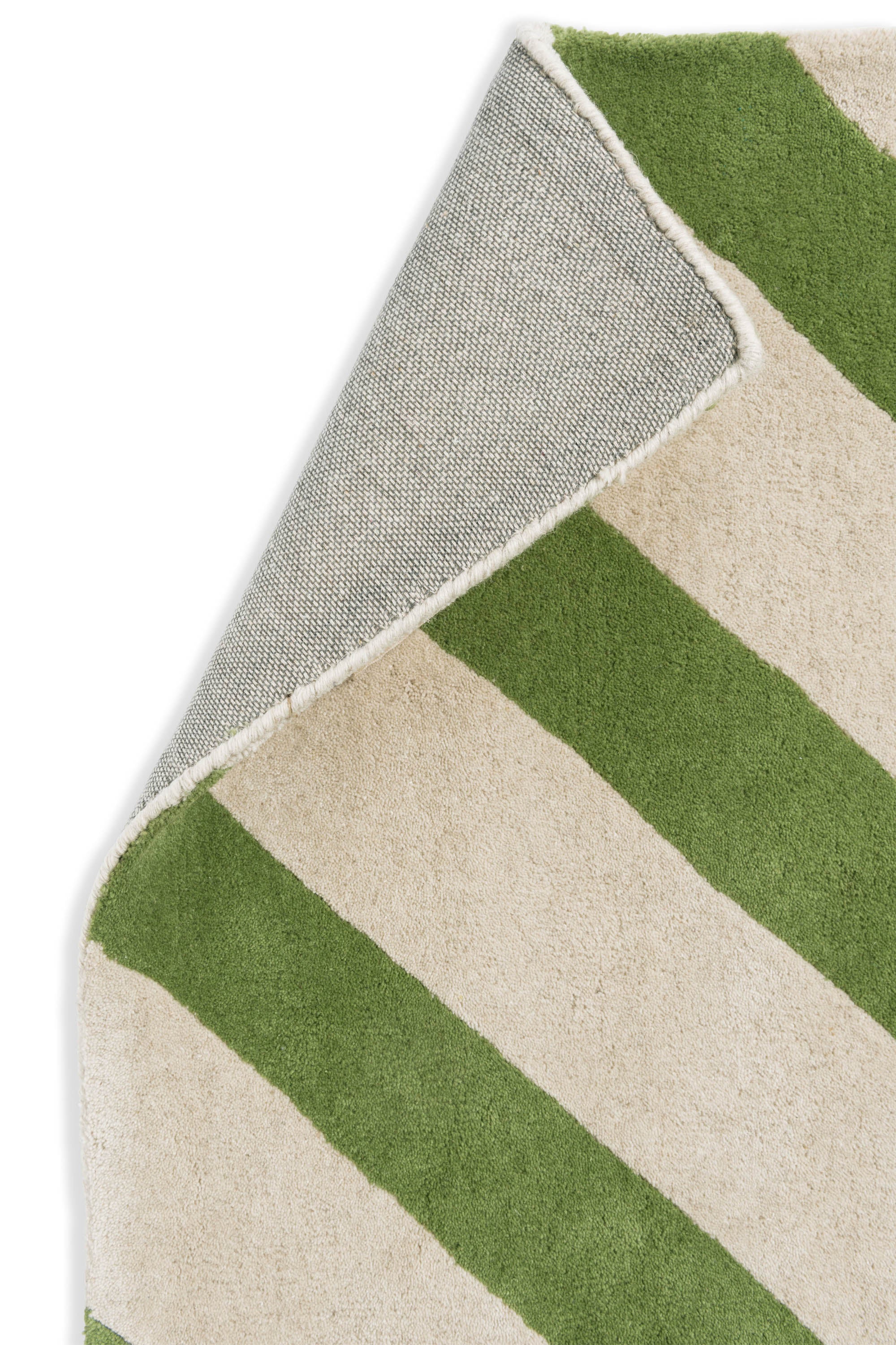 Harlequin Paper Straw Peridot 144317