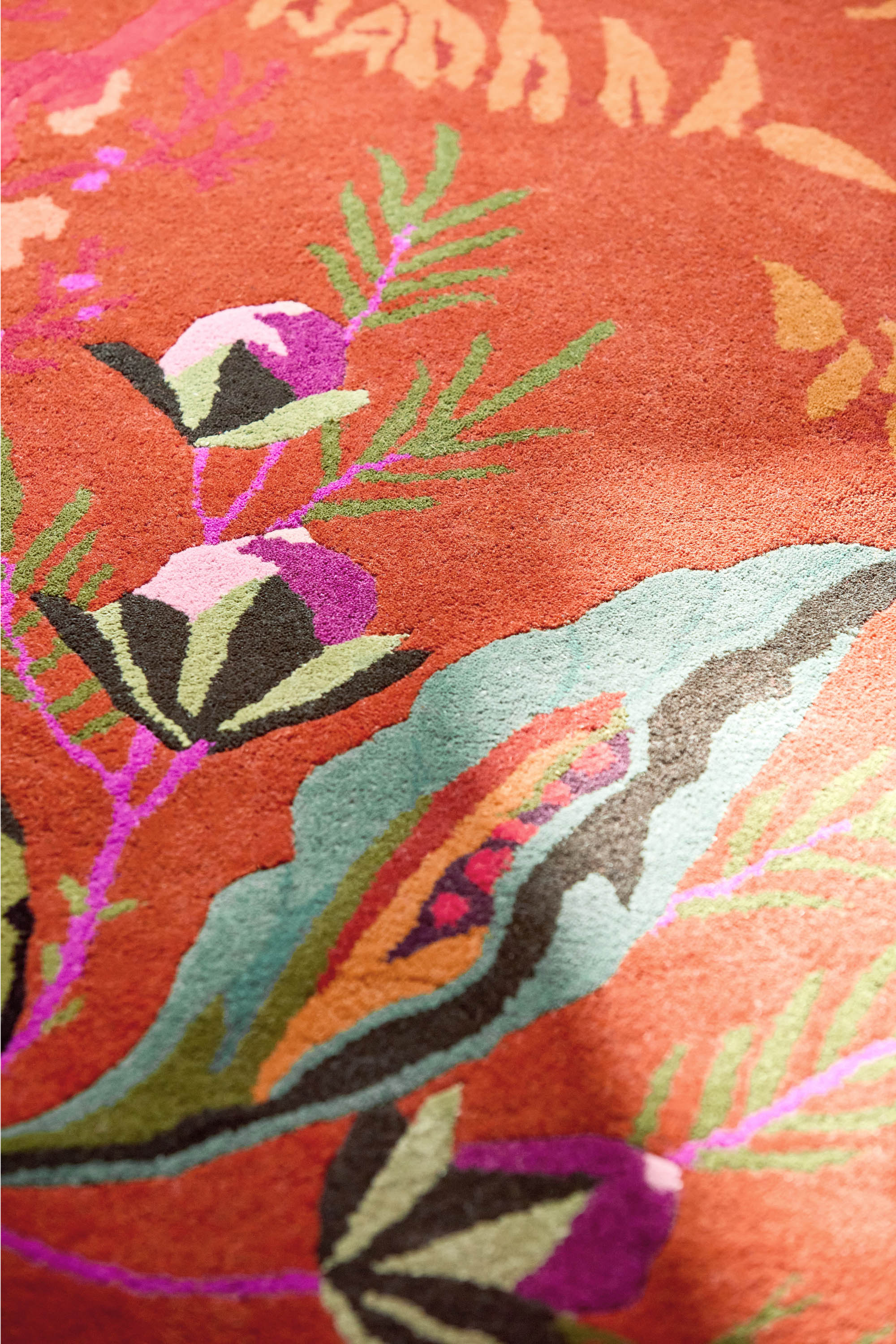 Harlequin Wonderland Floral Amber/Lapis 144713