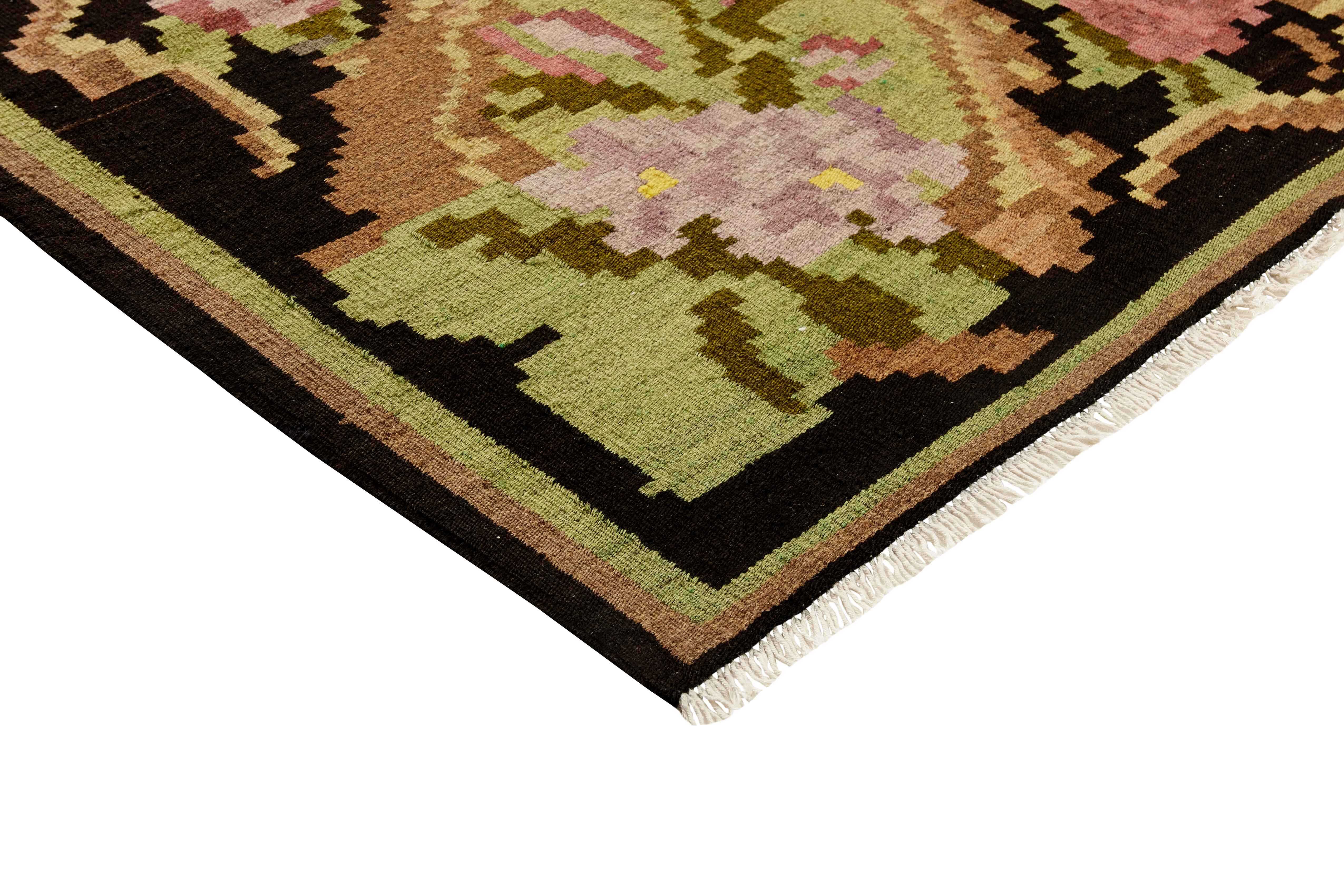 Rose Kilim Old