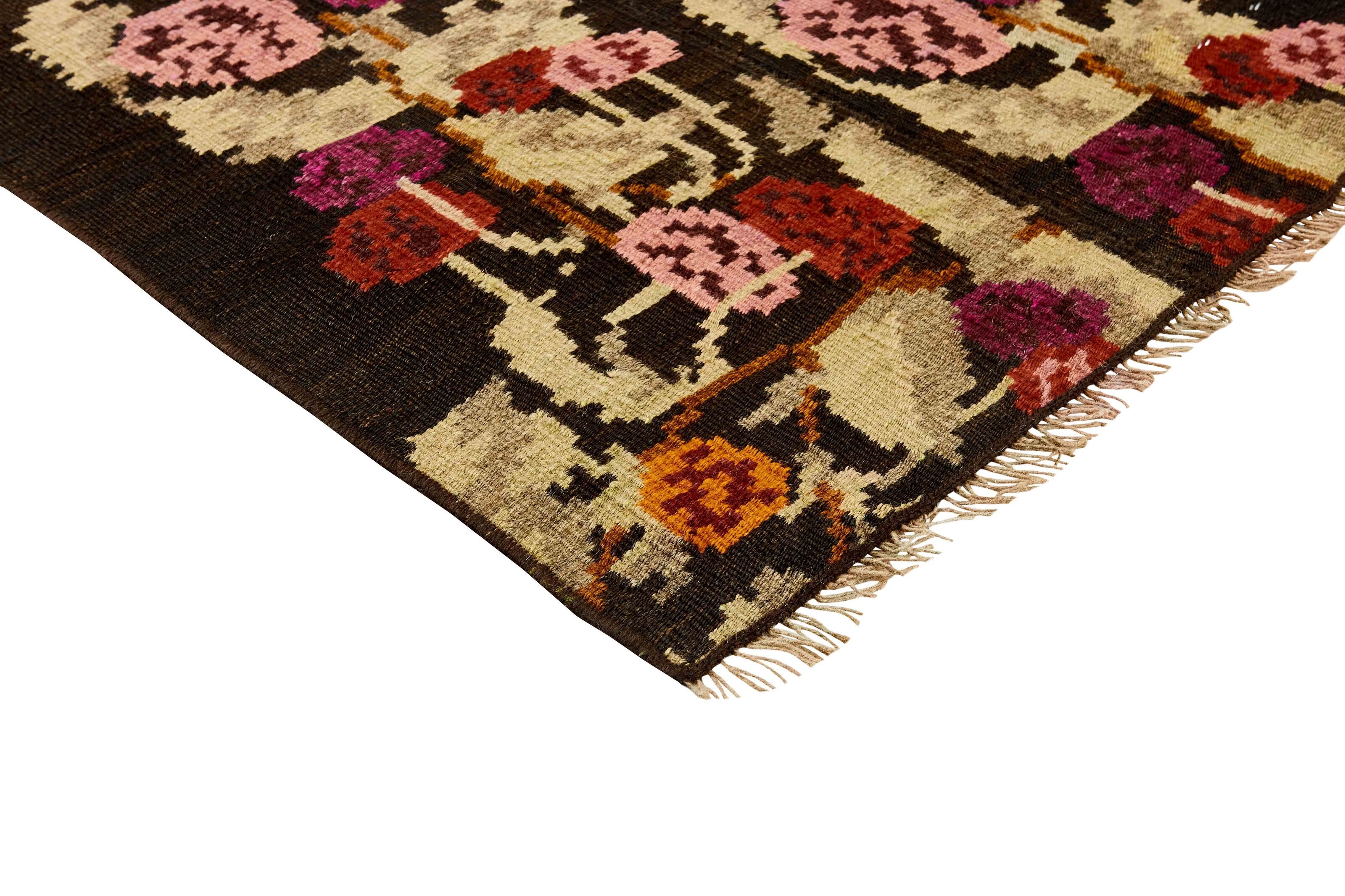 Rose Kilim Old Runner 1475709