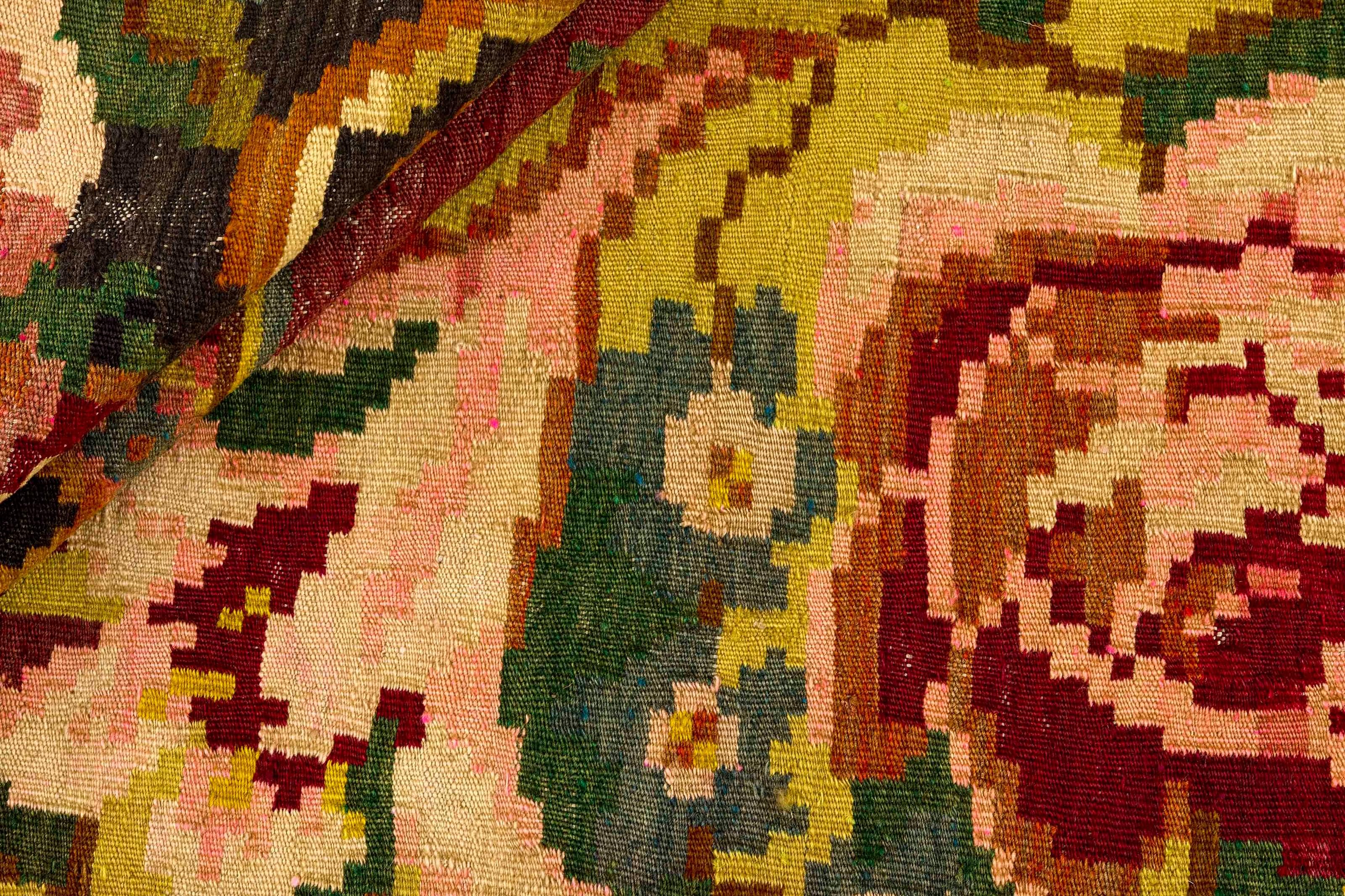 Rose Kilim Old 1483557
