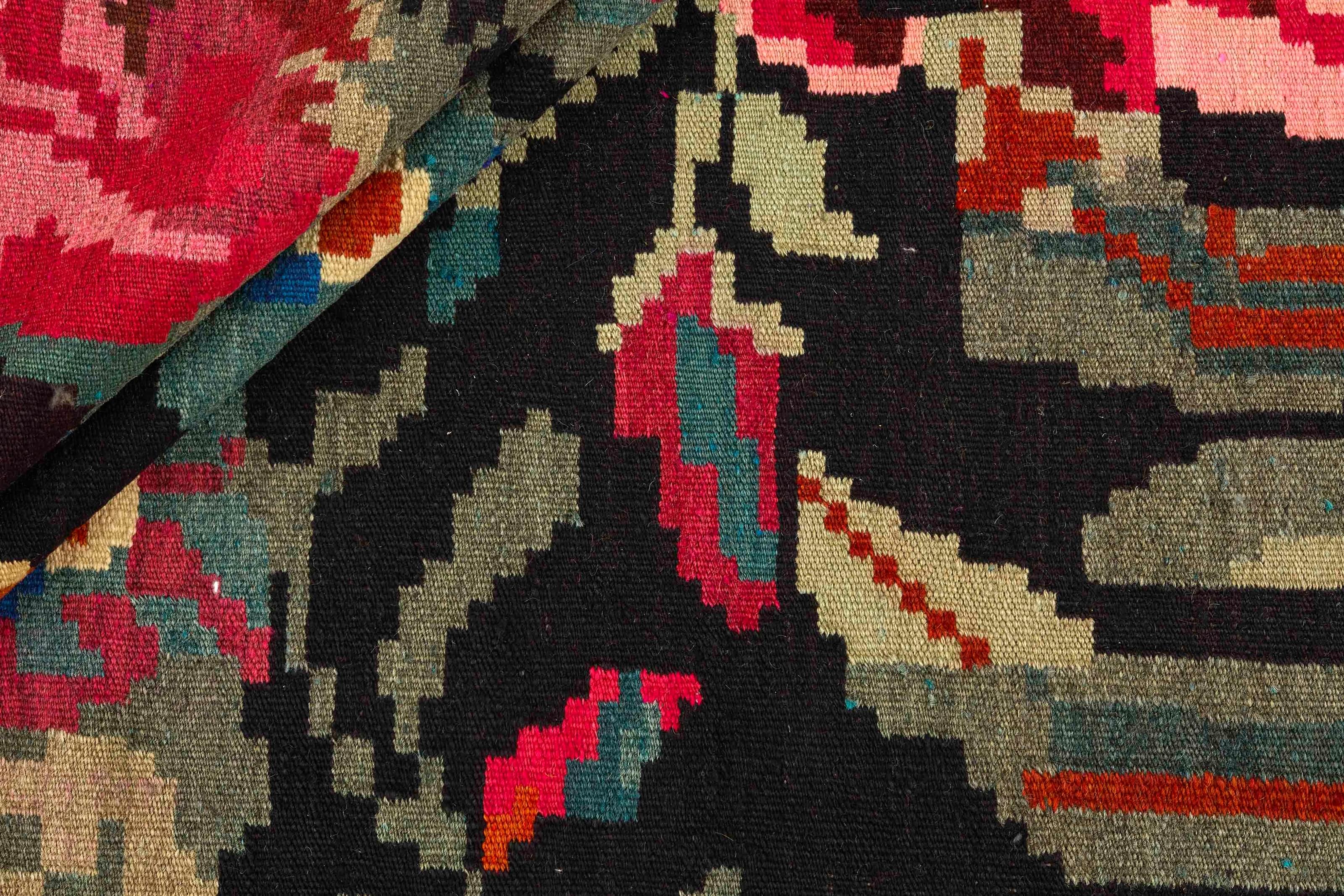Rose Kilim Old 1483574