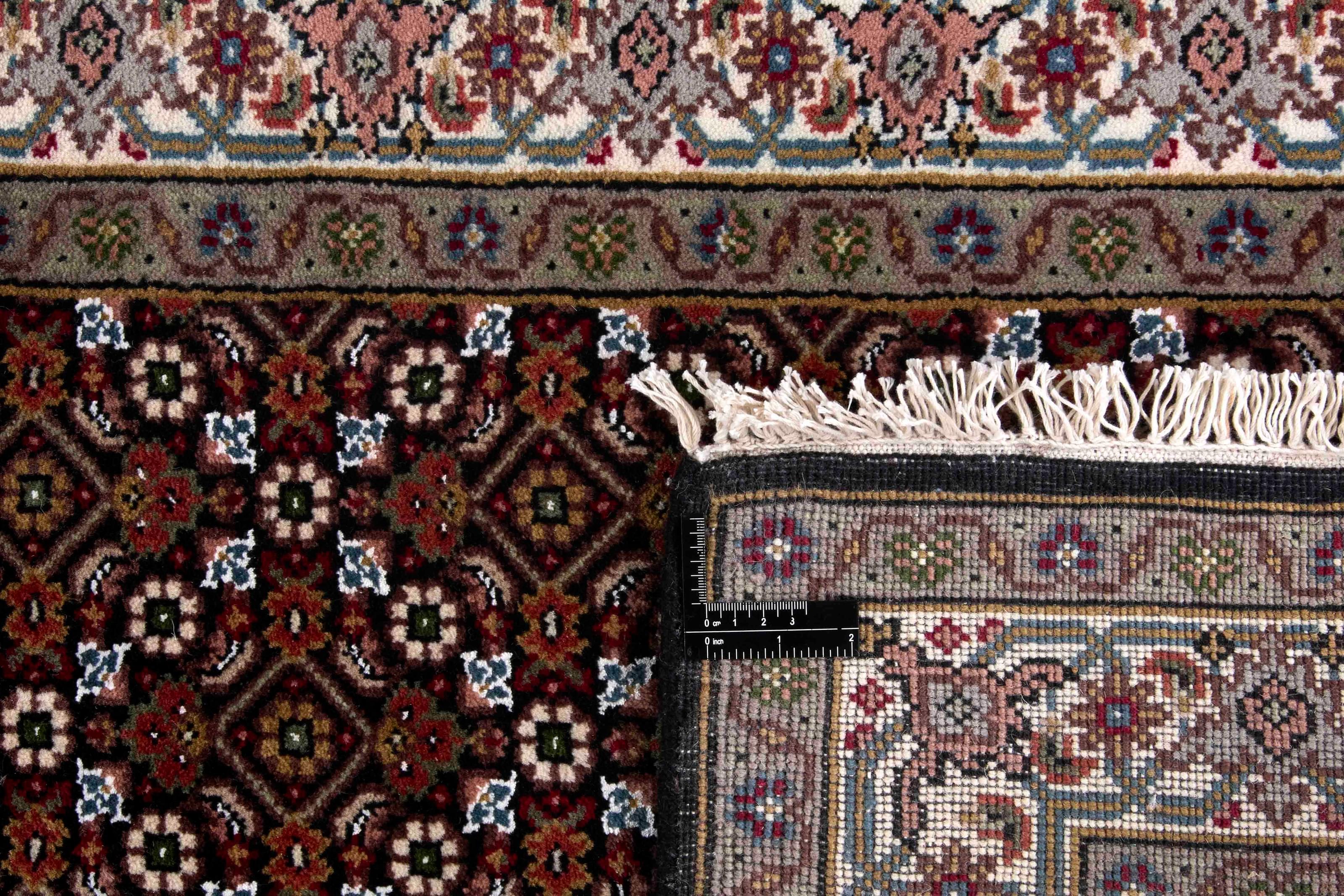 Tabriz Indi Runner 1483612