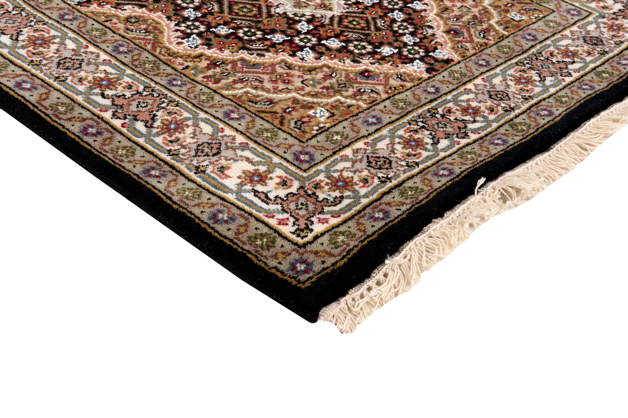 Tabriz Indi Runner 1483736