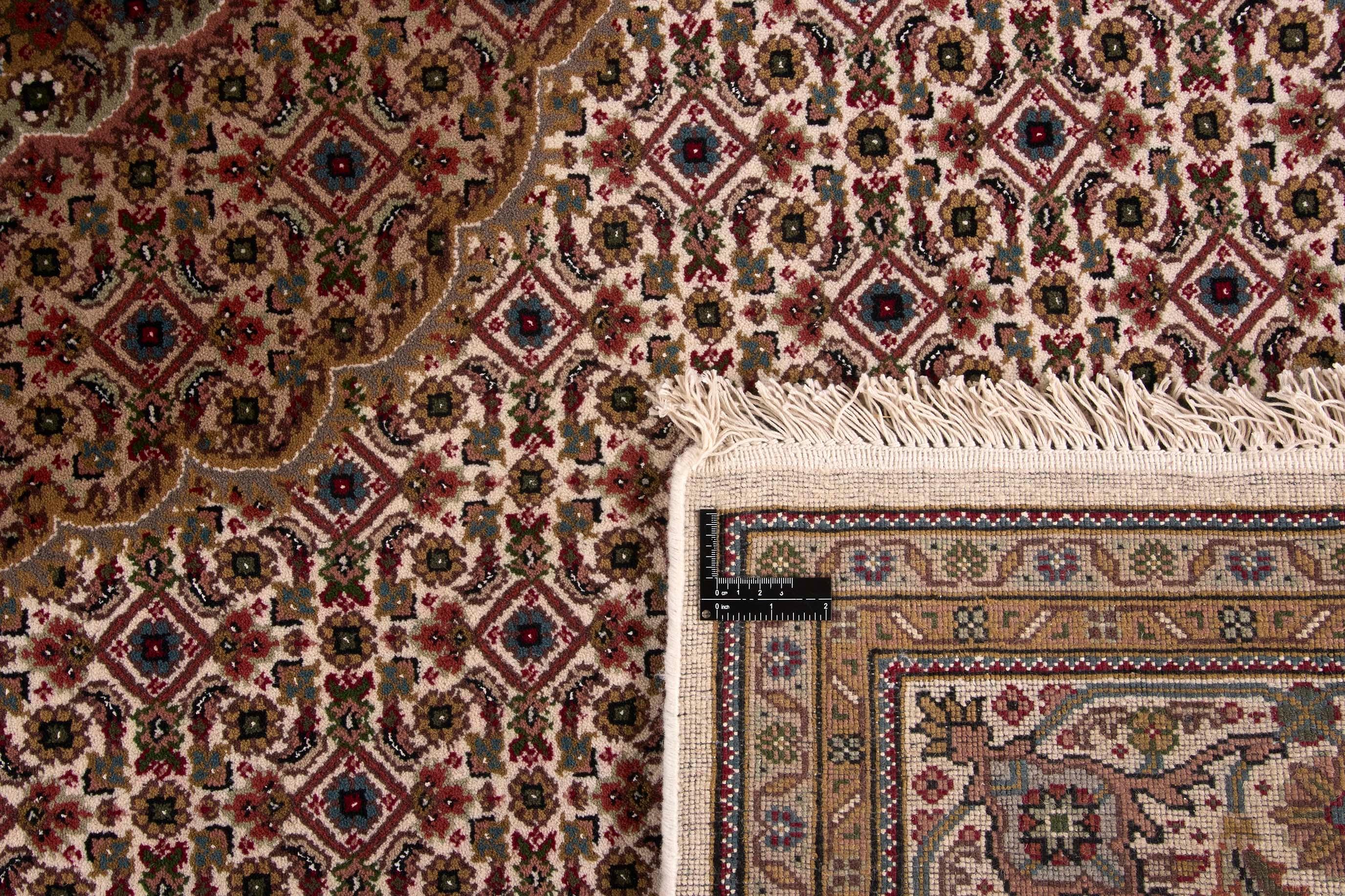 Tabriz Indi Square 1483737