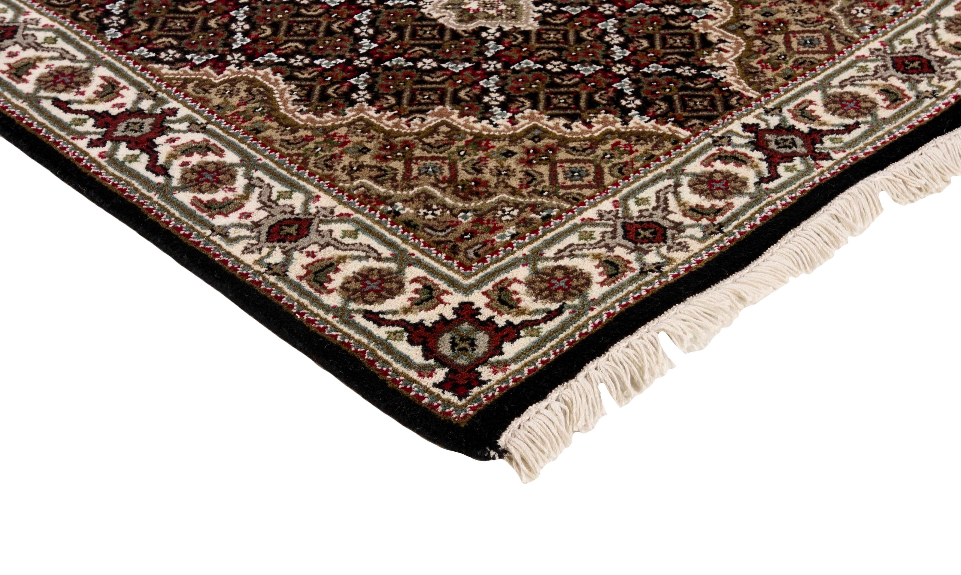 Tabriz Indi 1483872