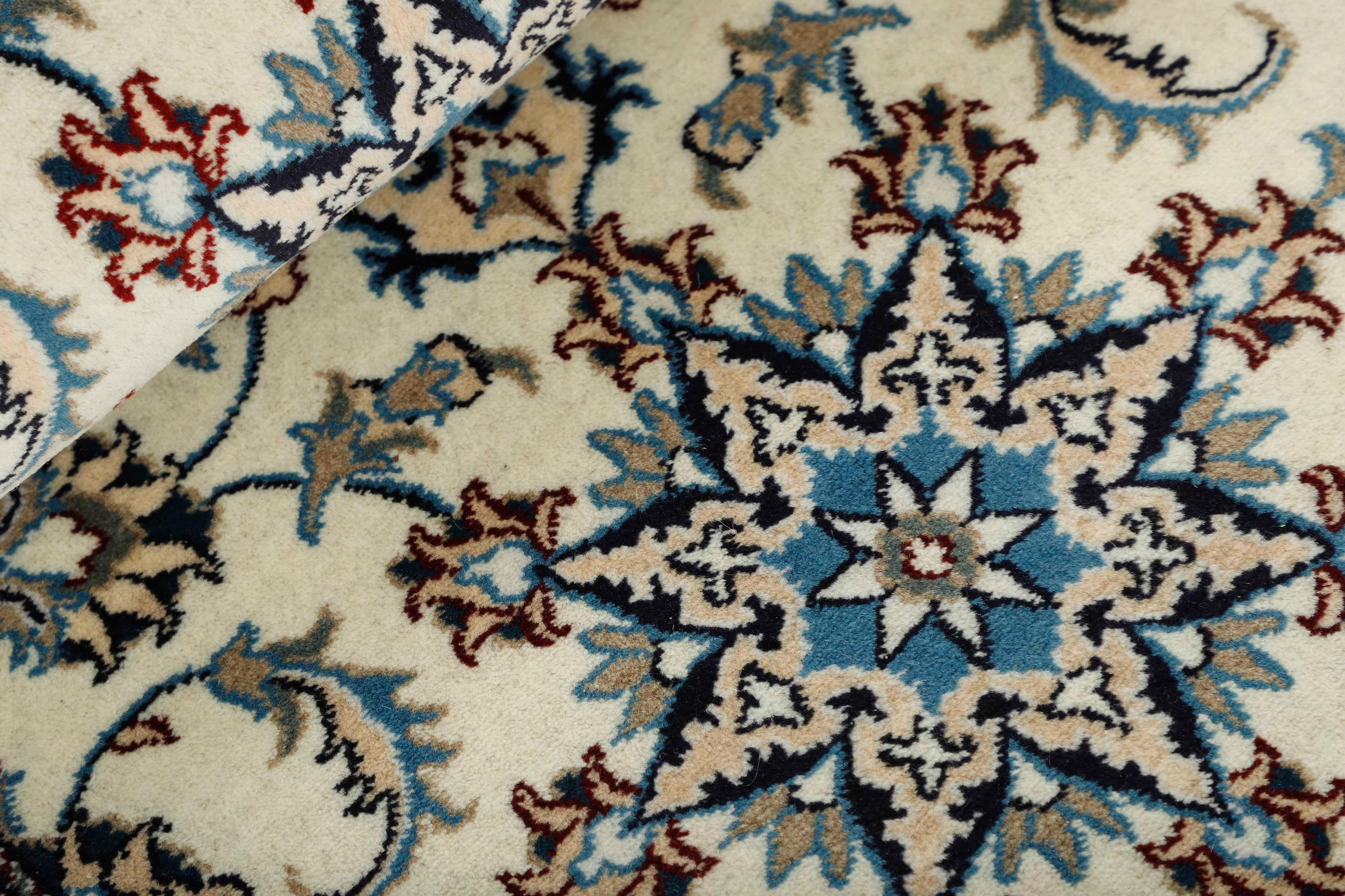 Nain Kashmar Runner 1485806