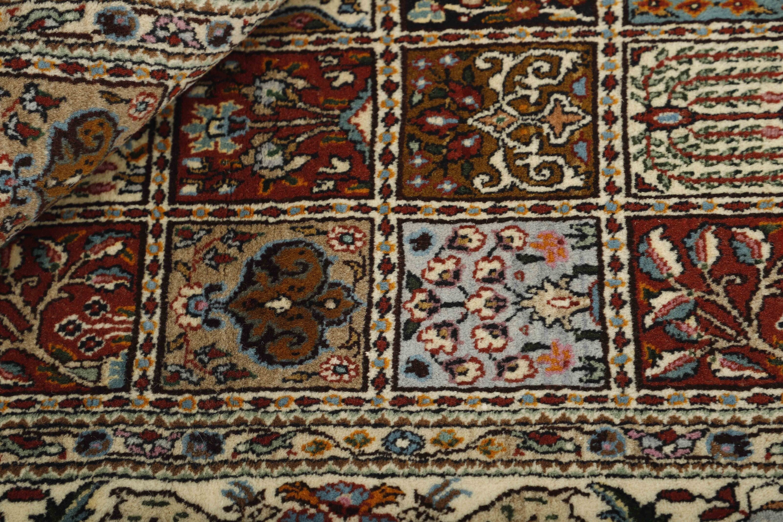 Moud Garden 1489225