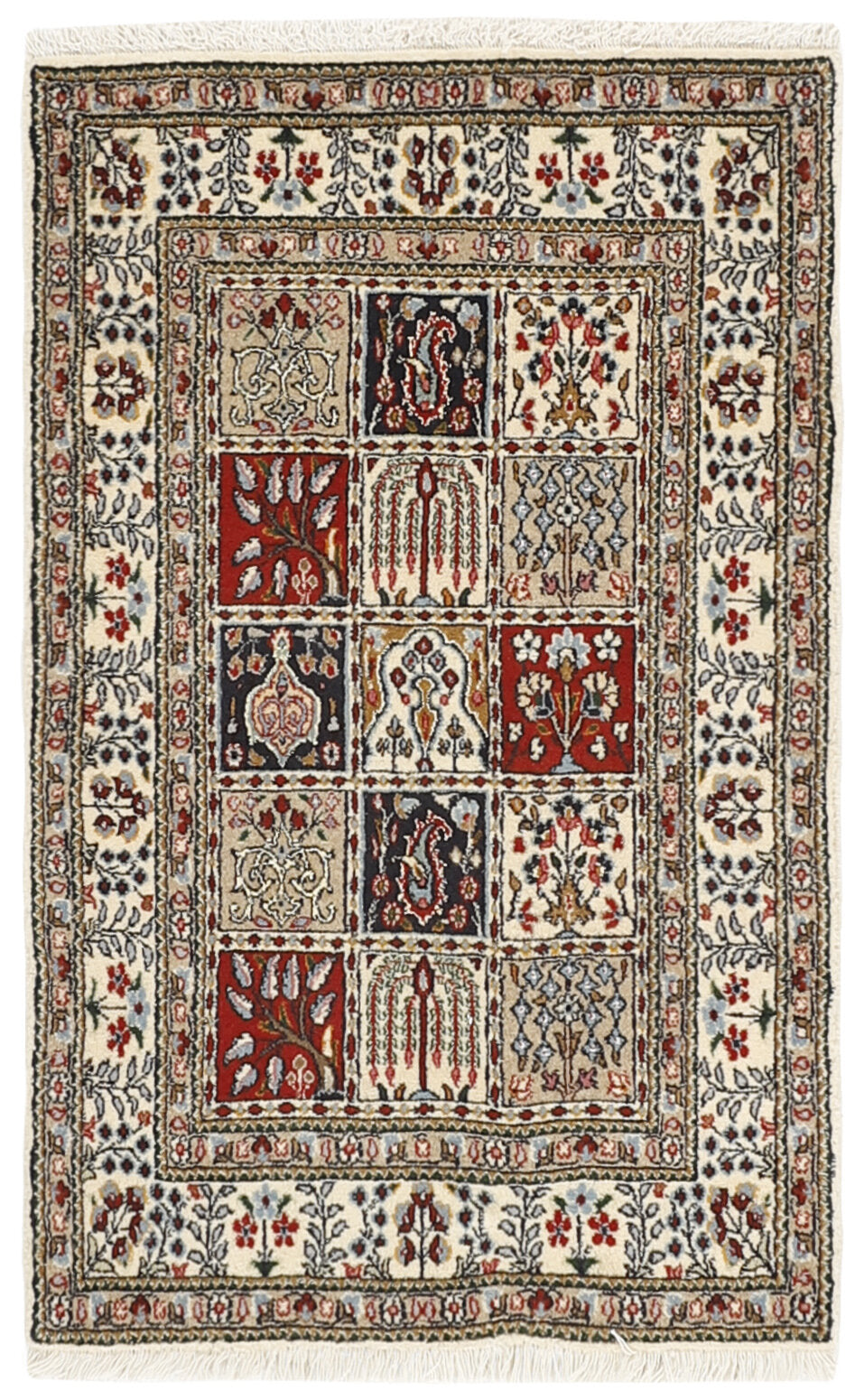 Moud Garden 1491813