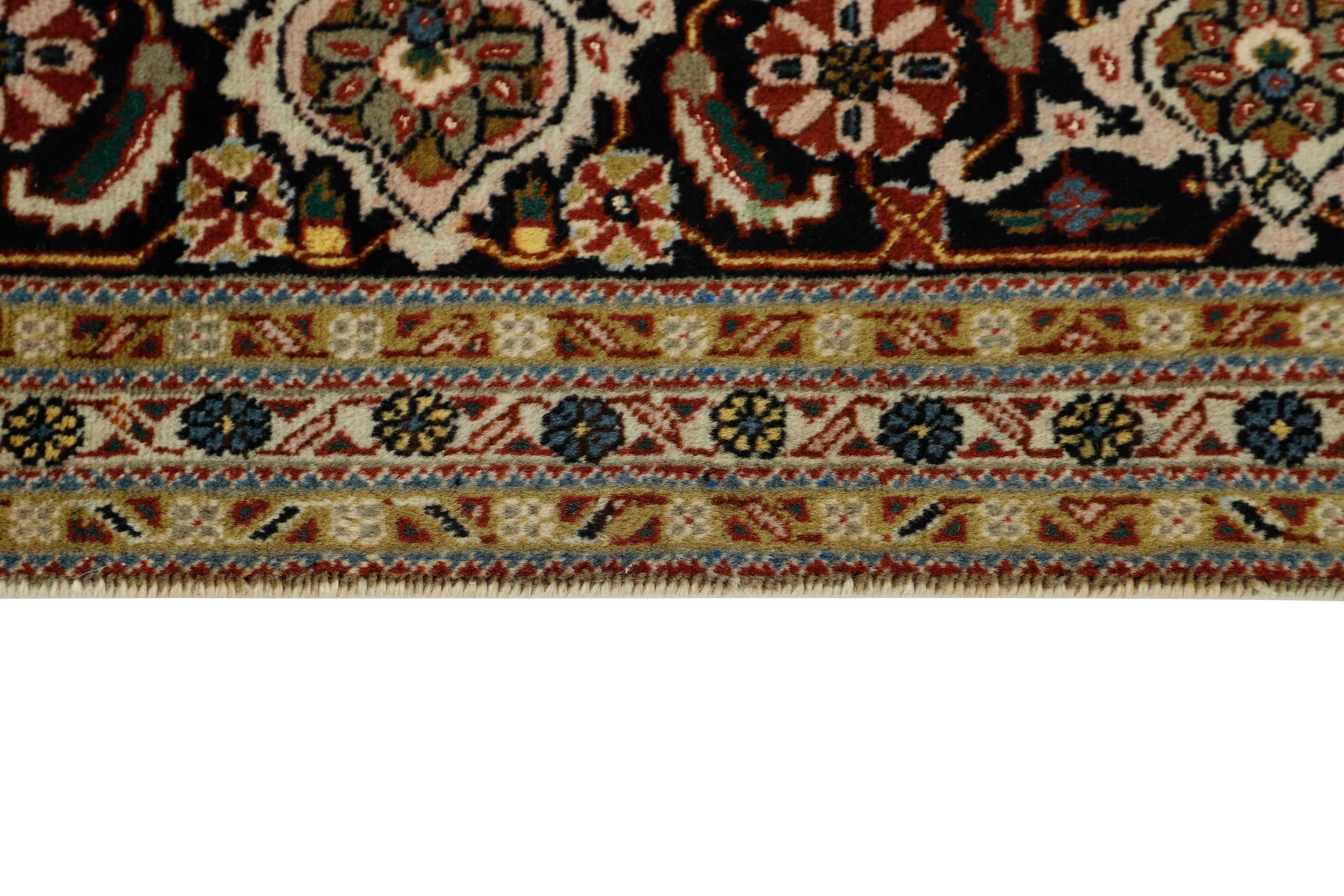 Tabriz 40 Mahi 1492985