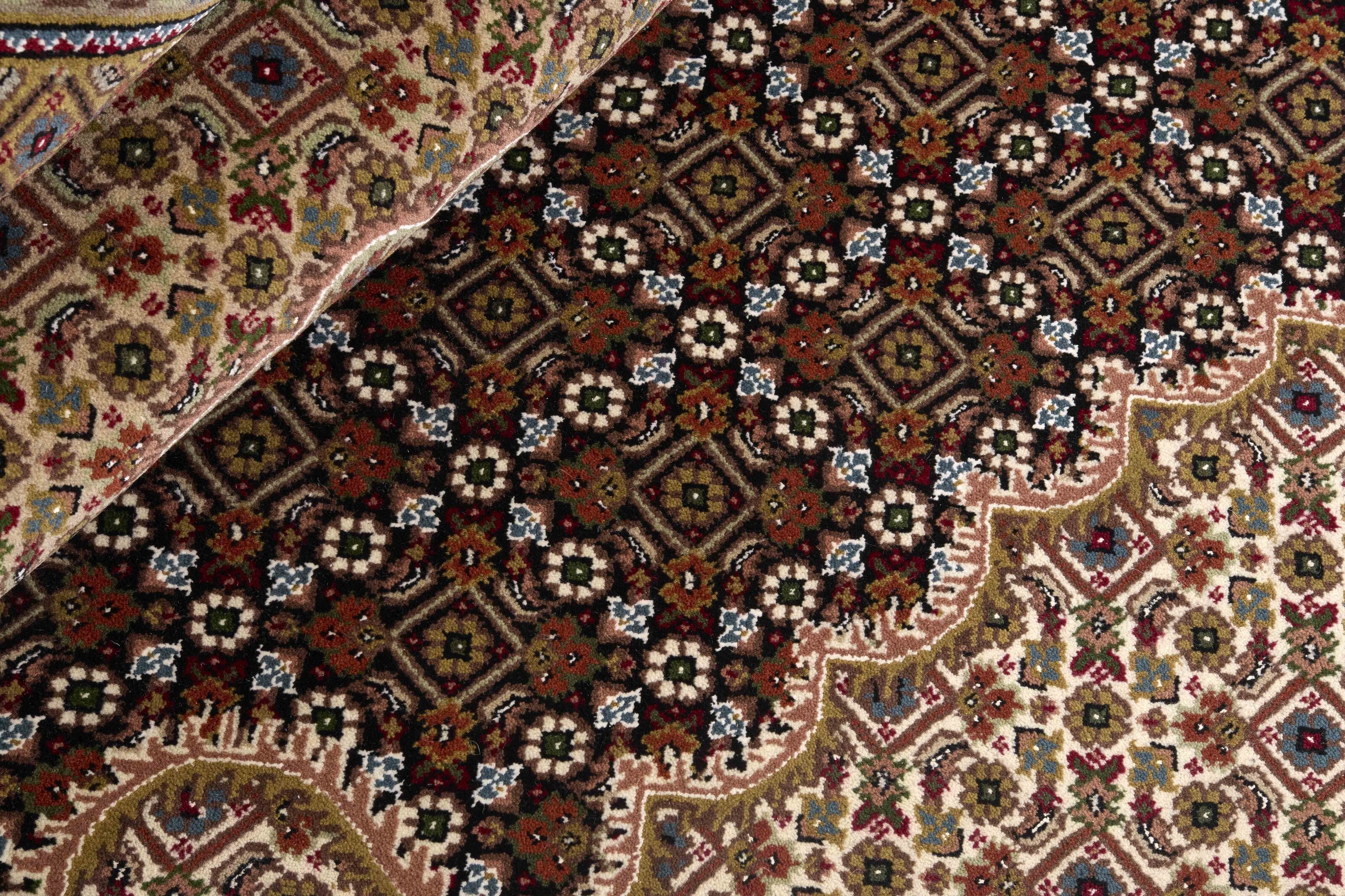 Tabriz Indi 1494411