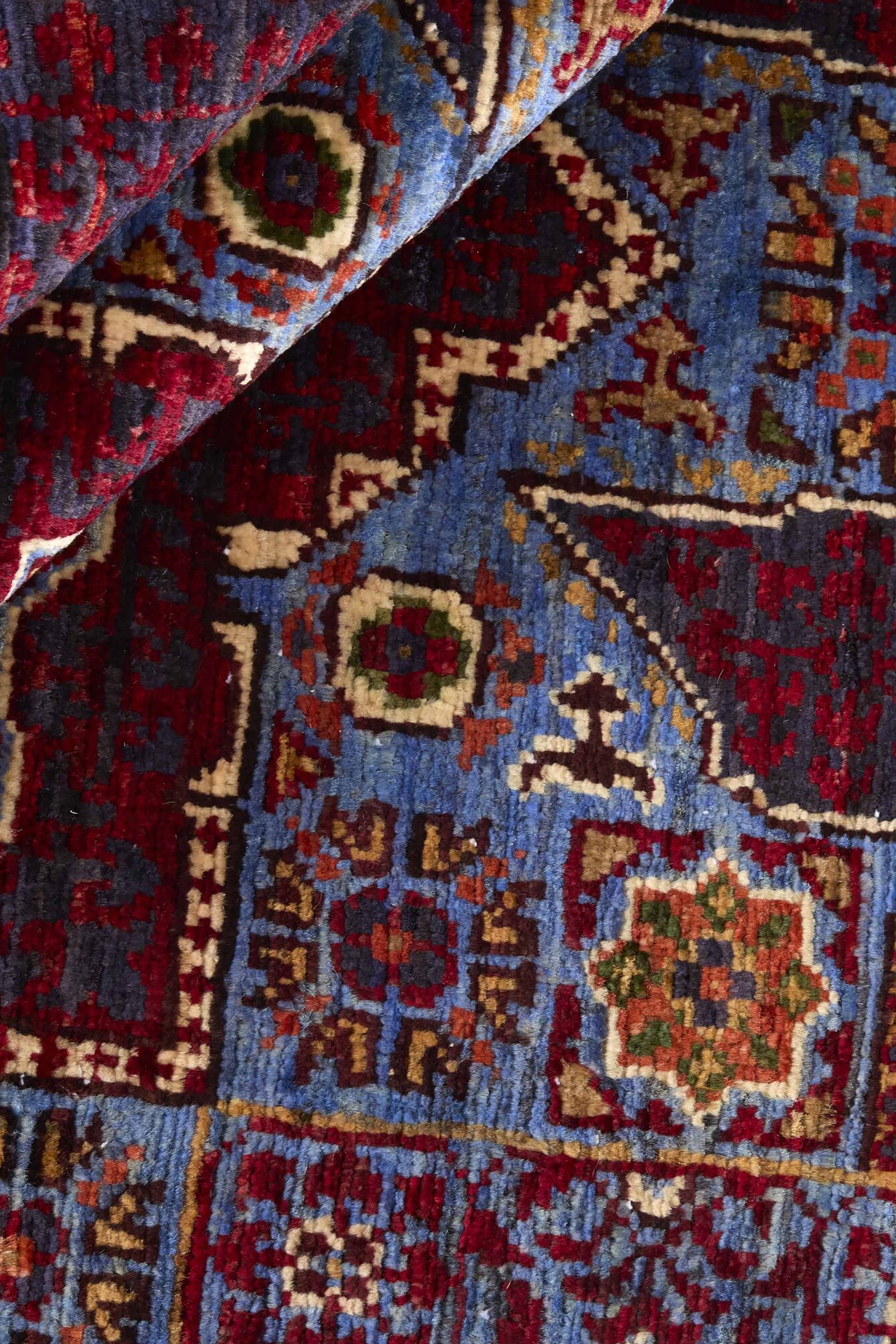 Oriental Ziegler rug with blue floral pattern