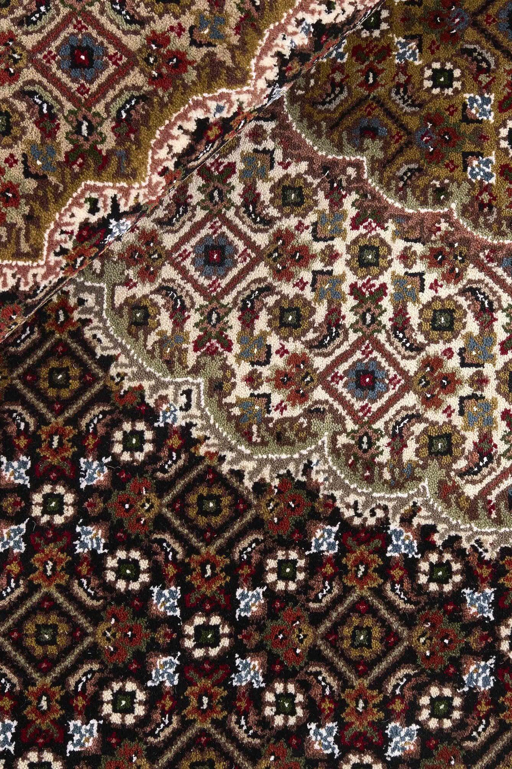 Tabriz Indi 1496952