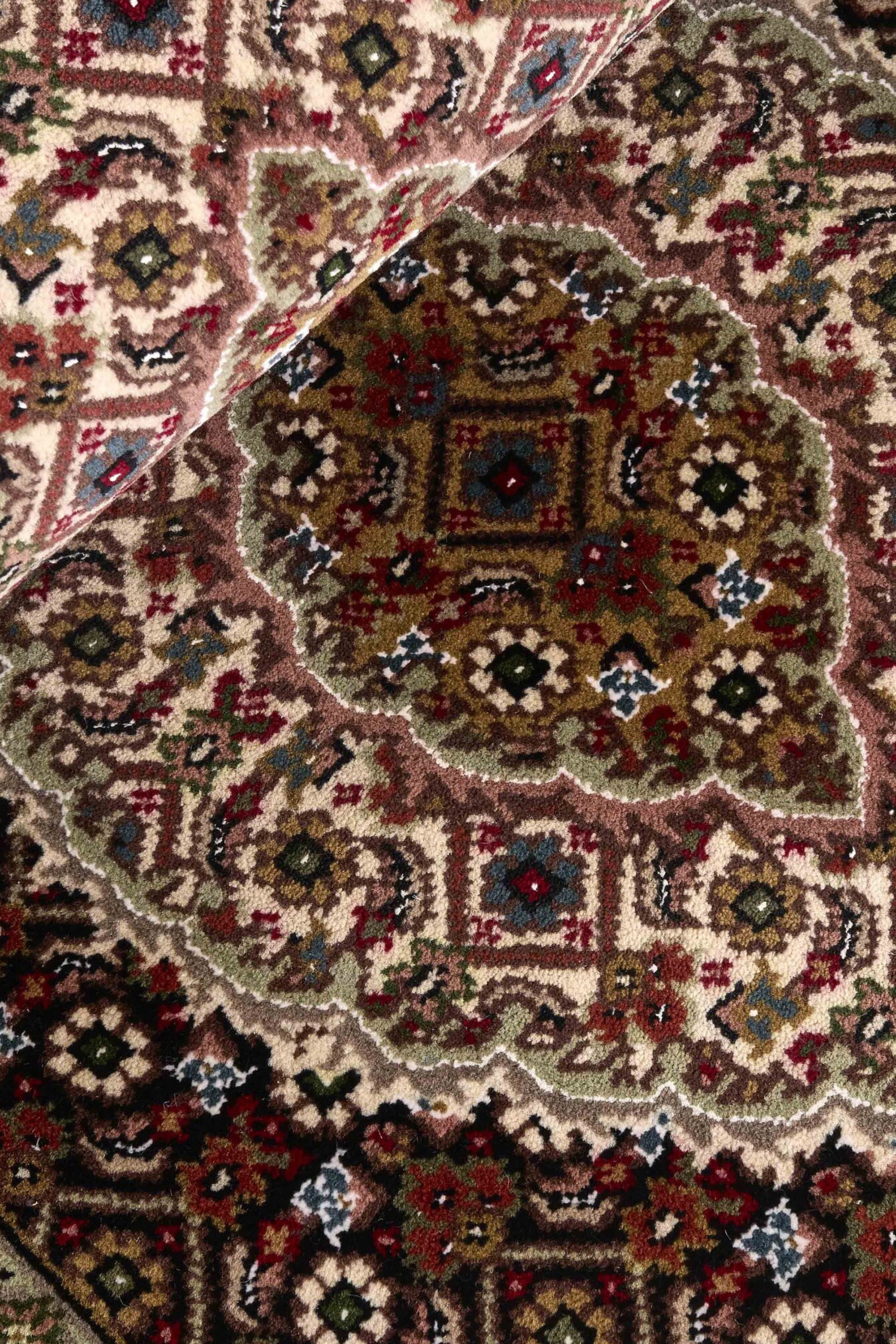Tabriz Indi 1497009