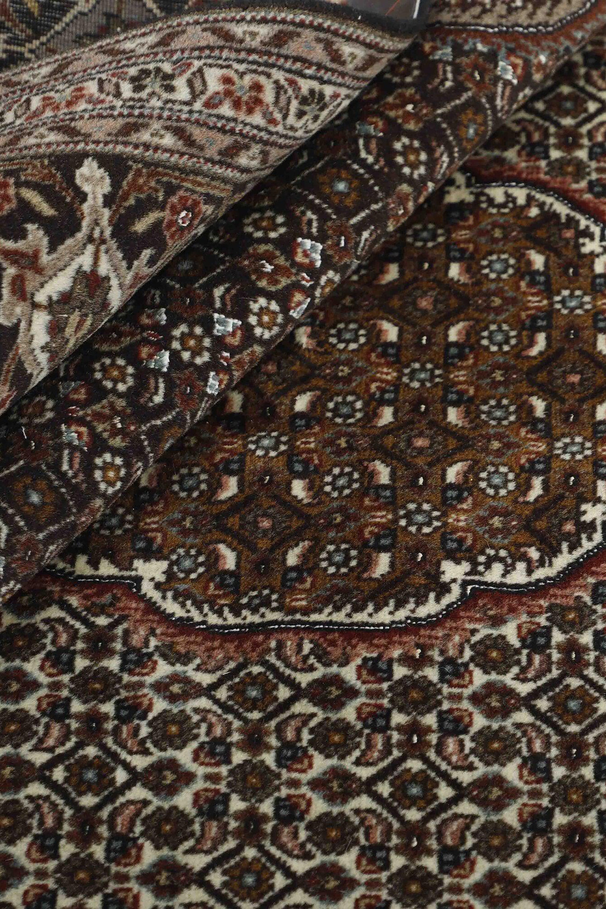 Tabriz 40 Mahi 1499314