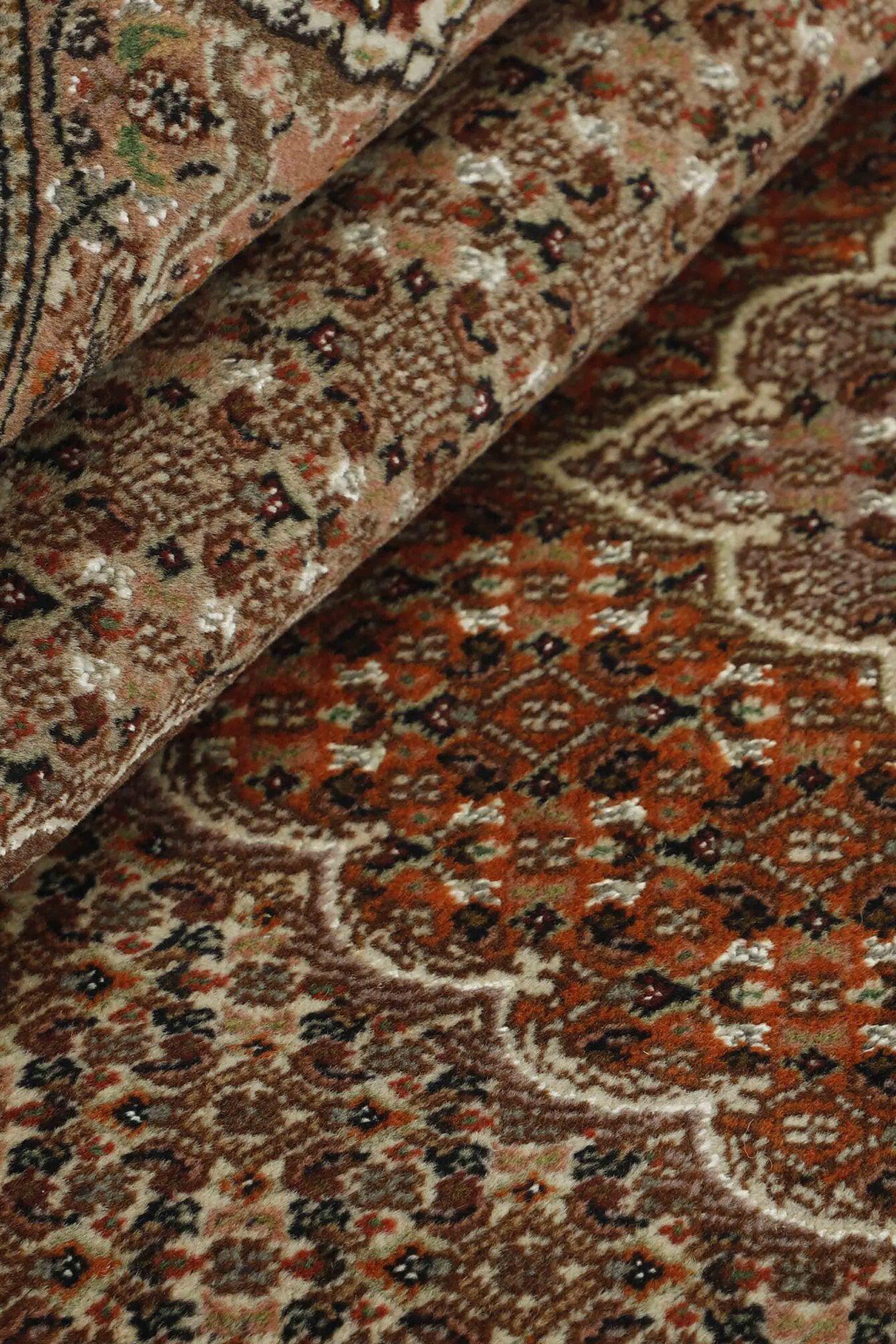 Tabriz 40 Mahi 1499316