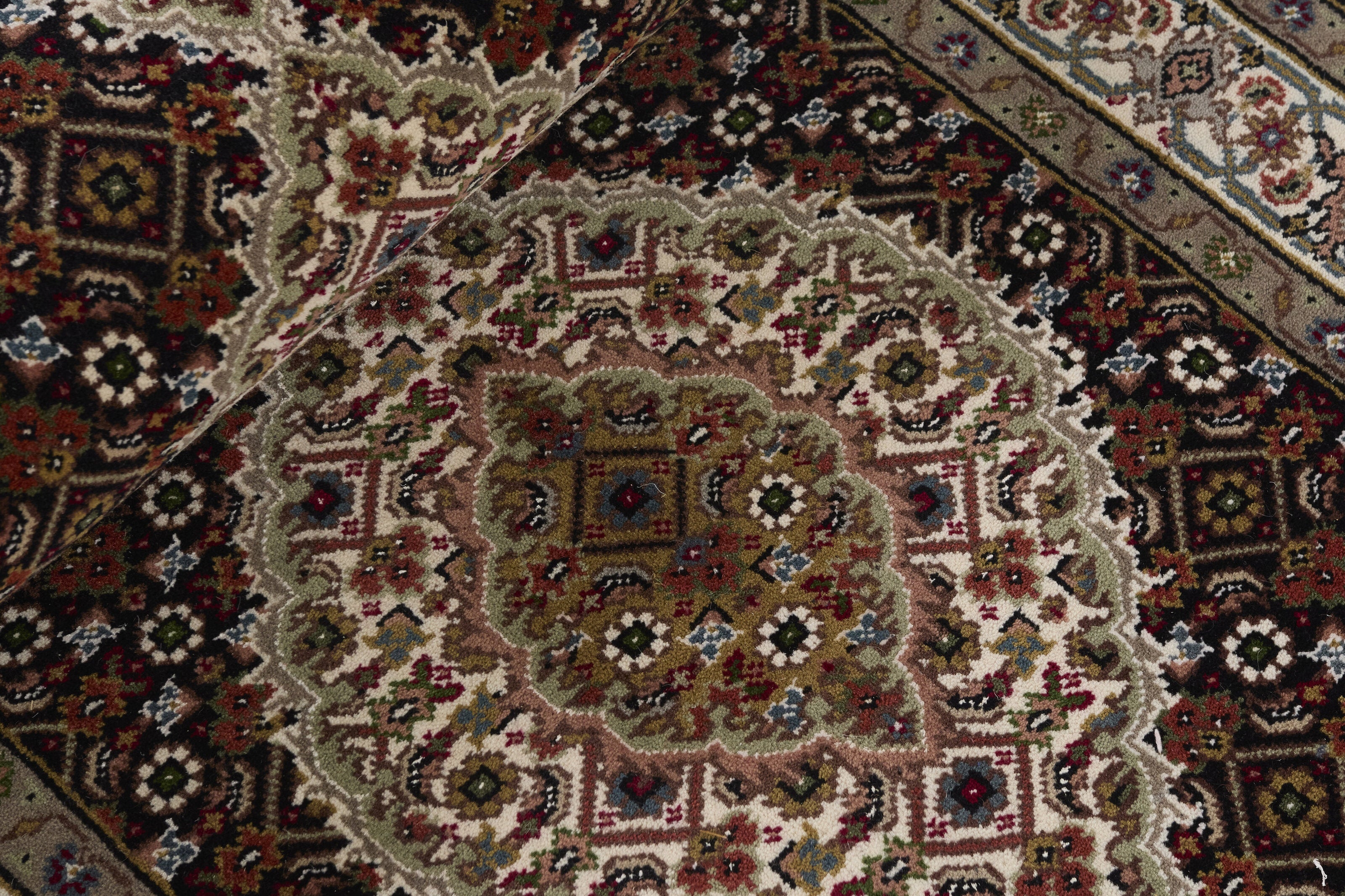 Tabriz Indi Runner 1512576
