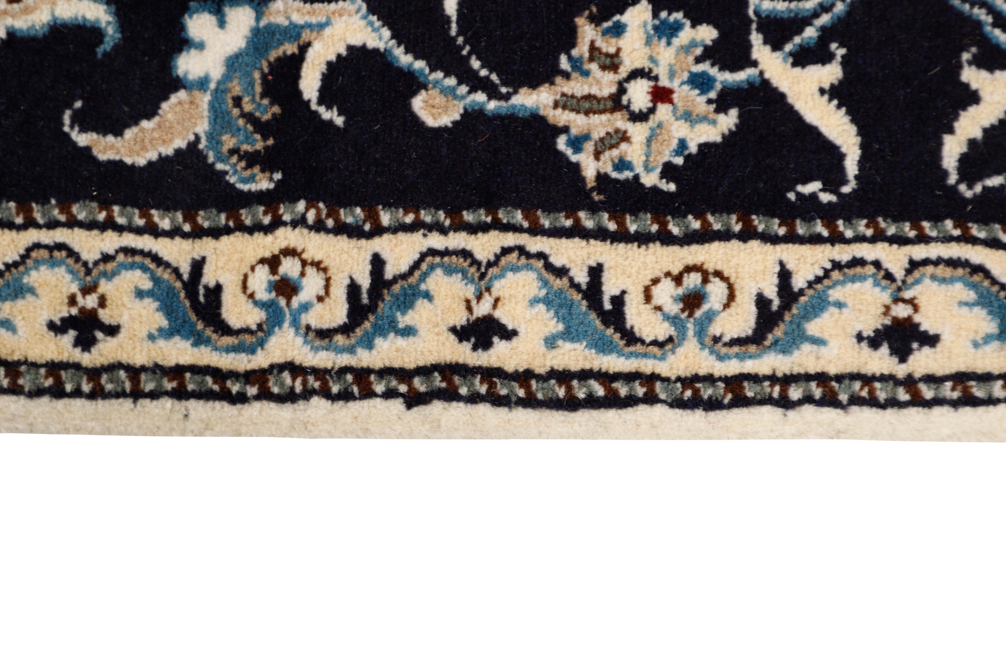 Nain Kashmar Runner 1514602