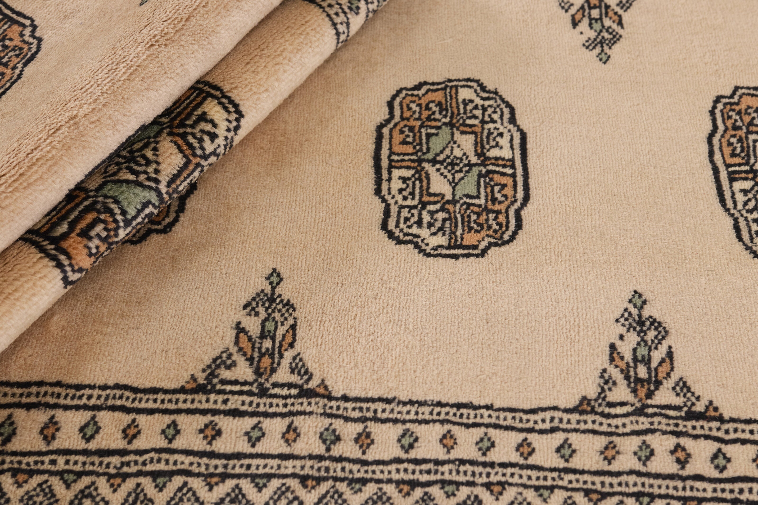 Bokhara Runner 1517685