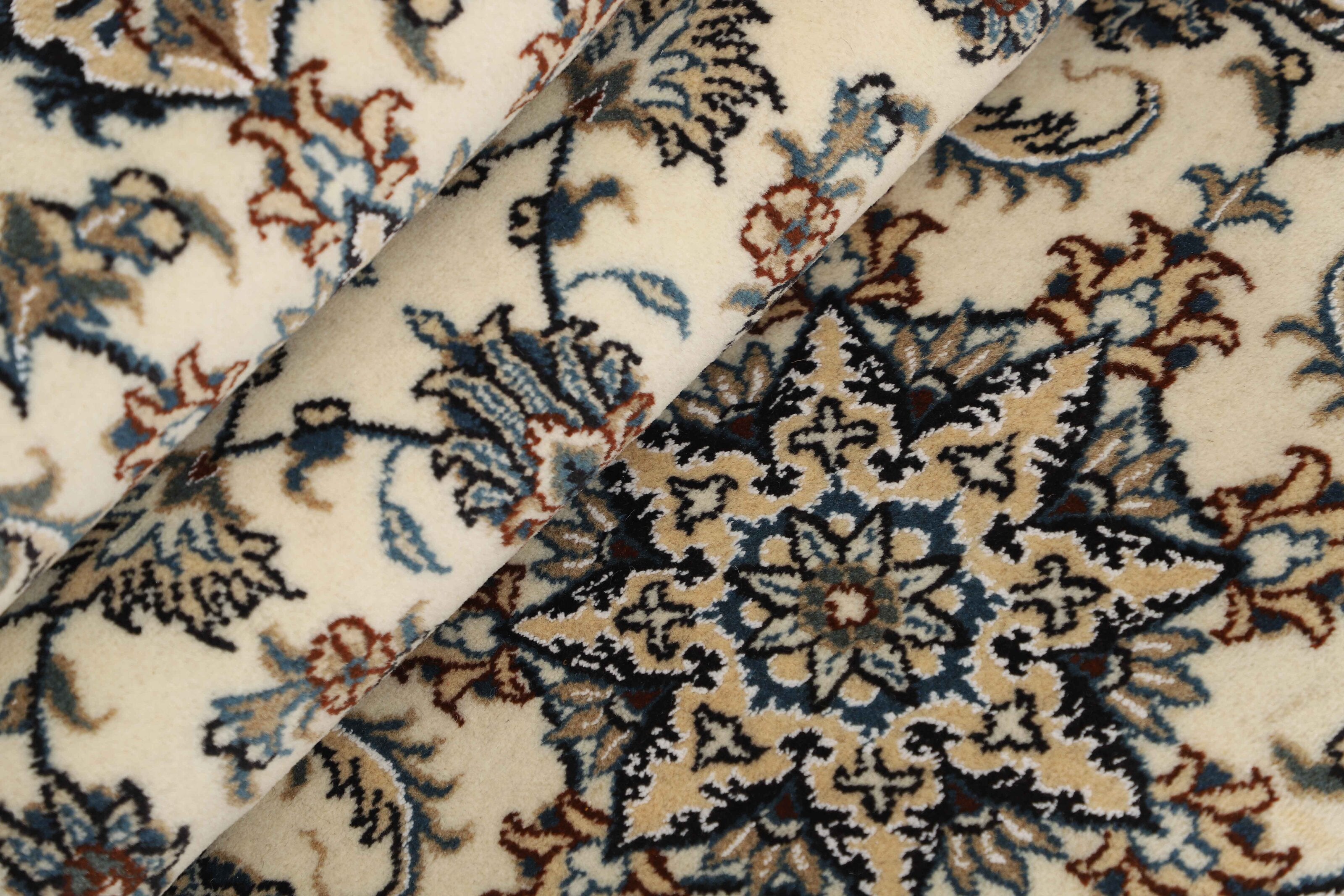 Nain Kashmar Runner 1519750