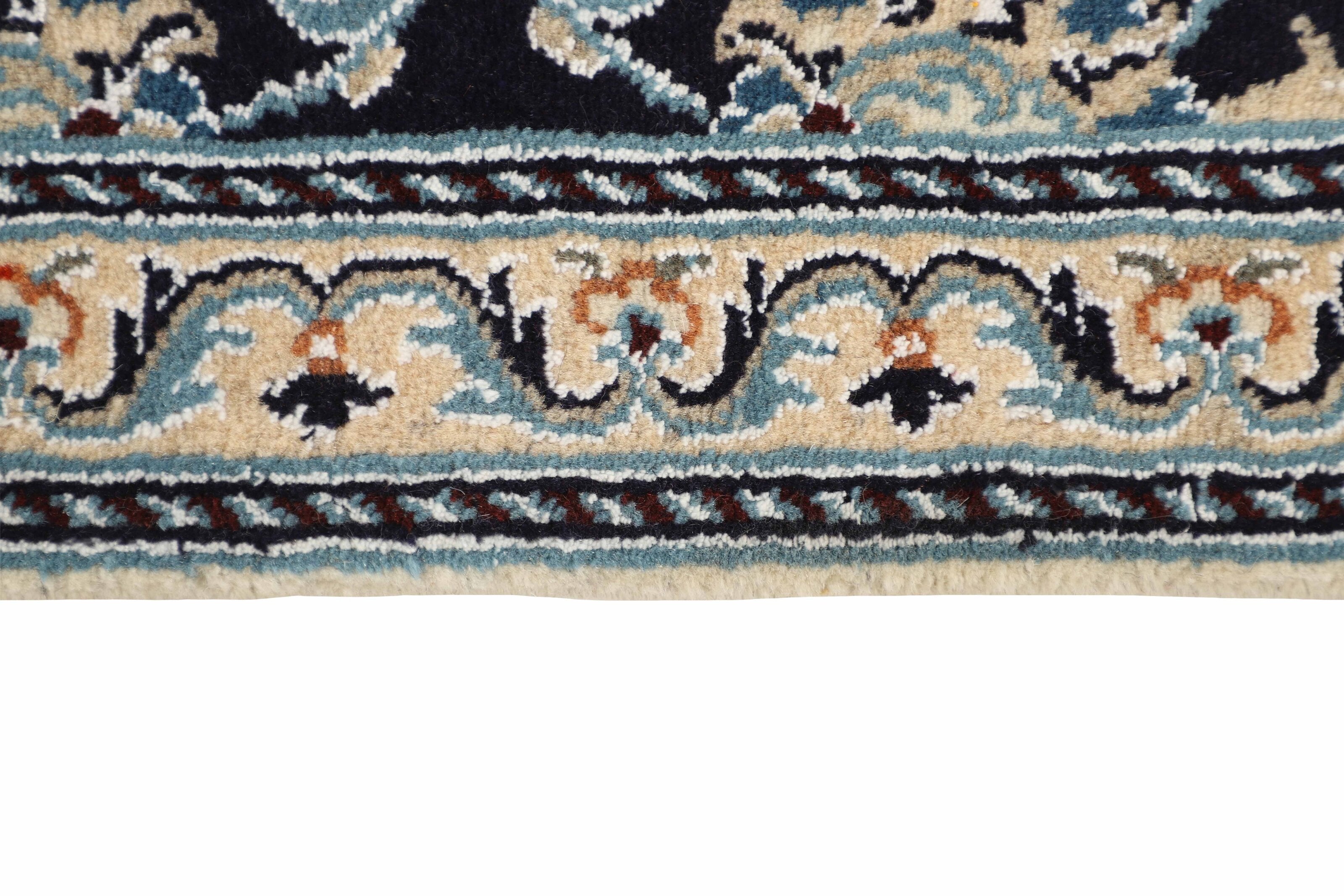 Nain Kashmar Runner 1519754