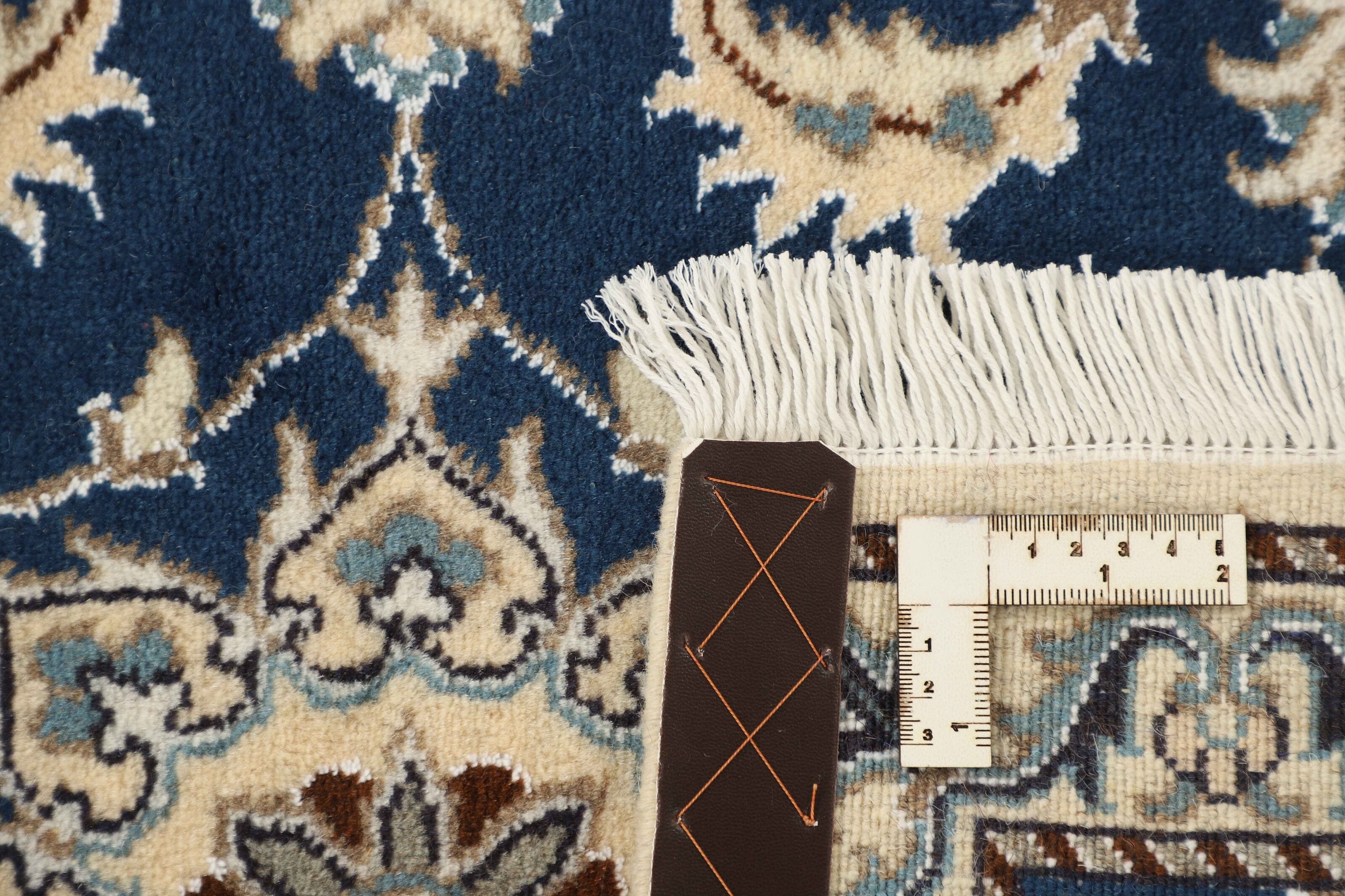 Nain Kashmar Runner 1519755