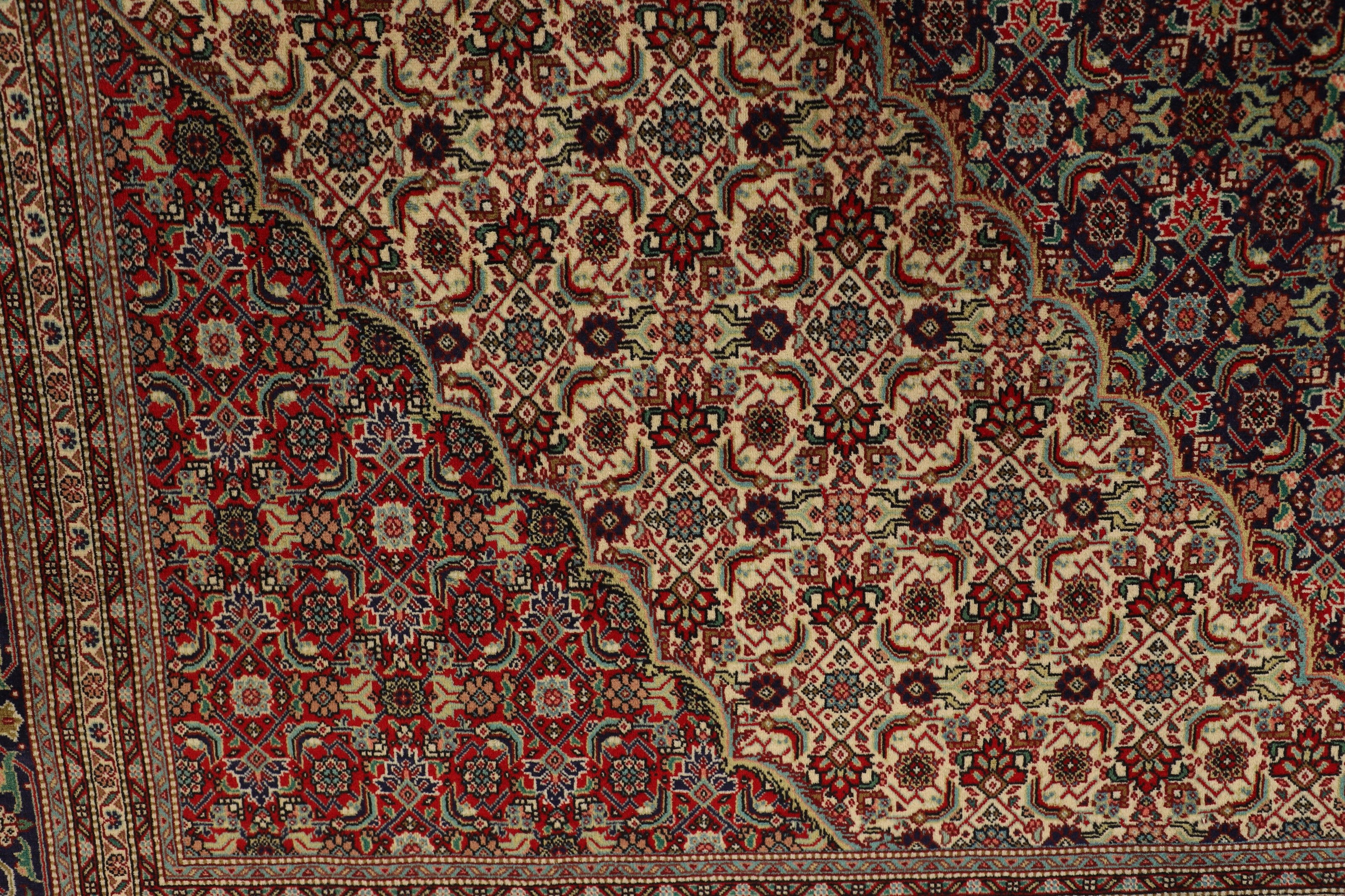 Tabriz 40 Mahi 1519854