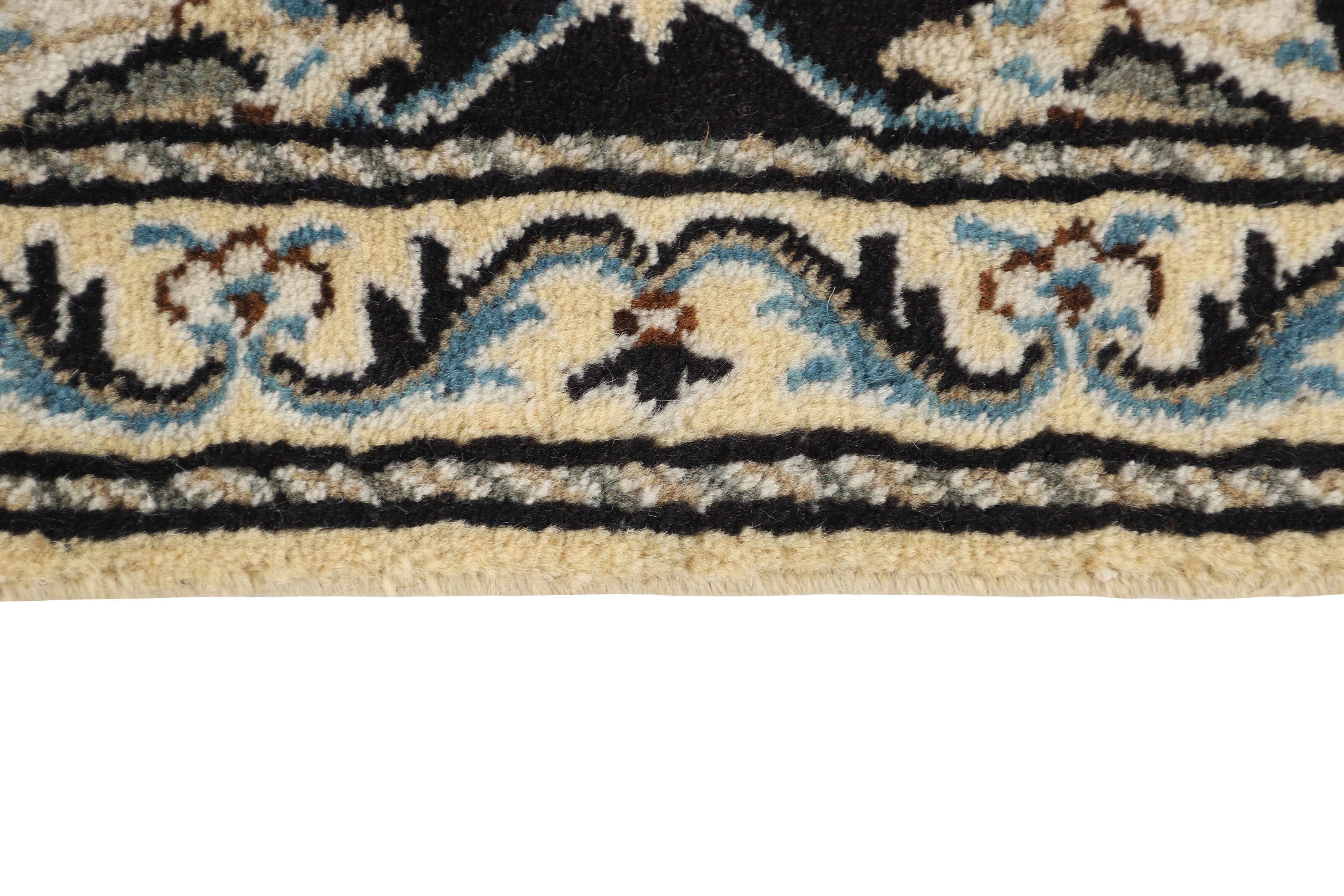 Nain Kashmar Runner 1519879