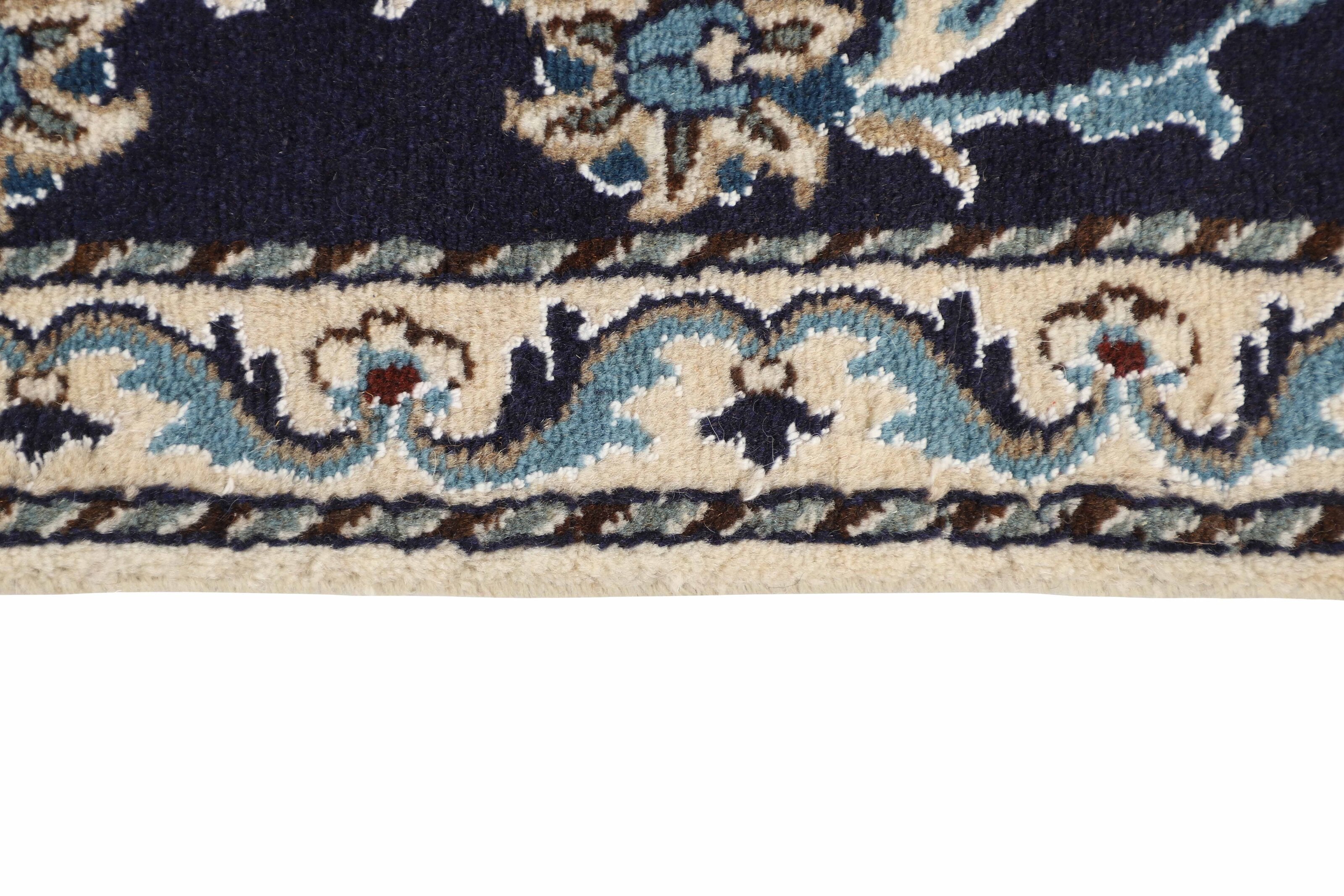 Nain Kashmar Runner 1519888