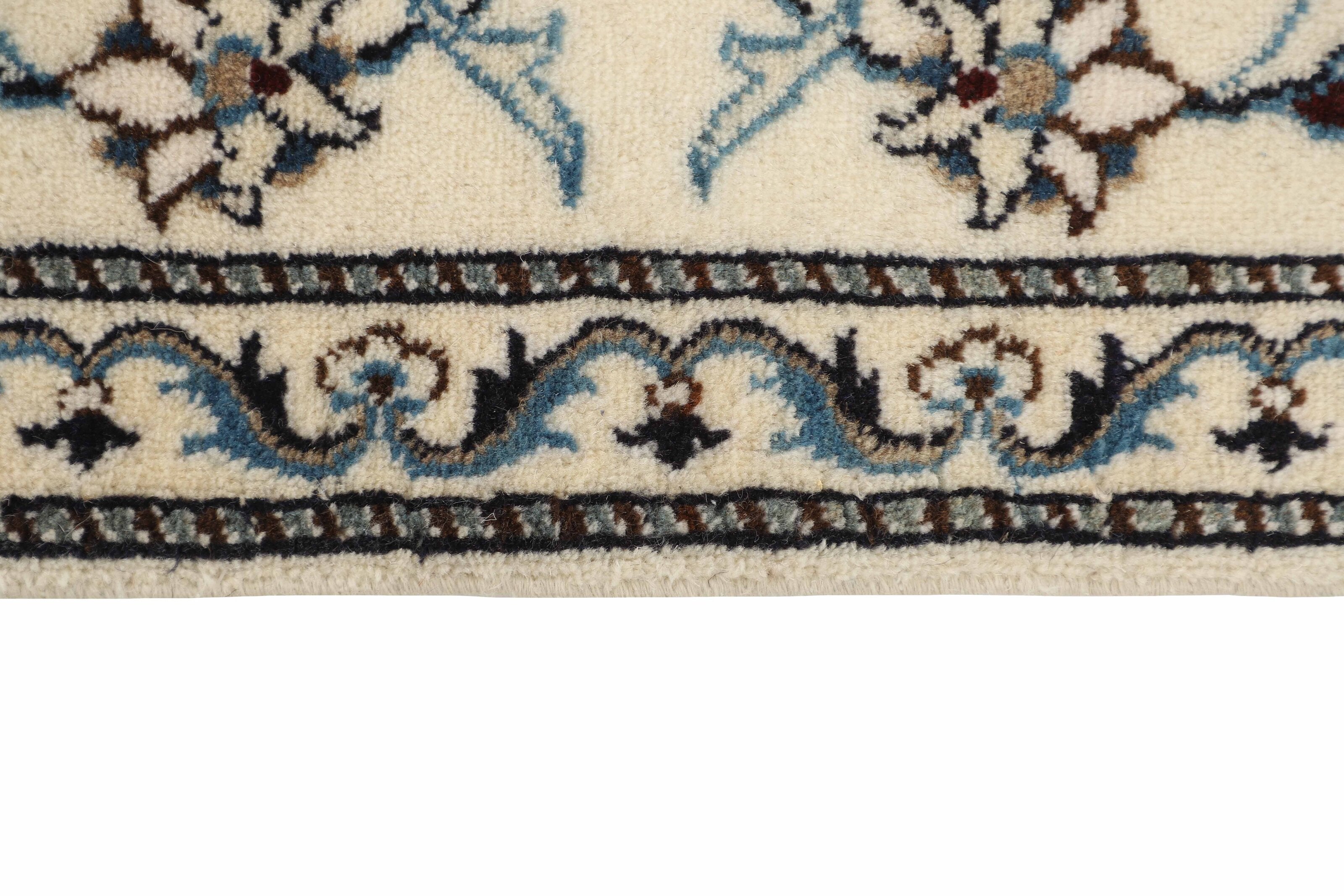 Nain Kashmar Runner 1519895