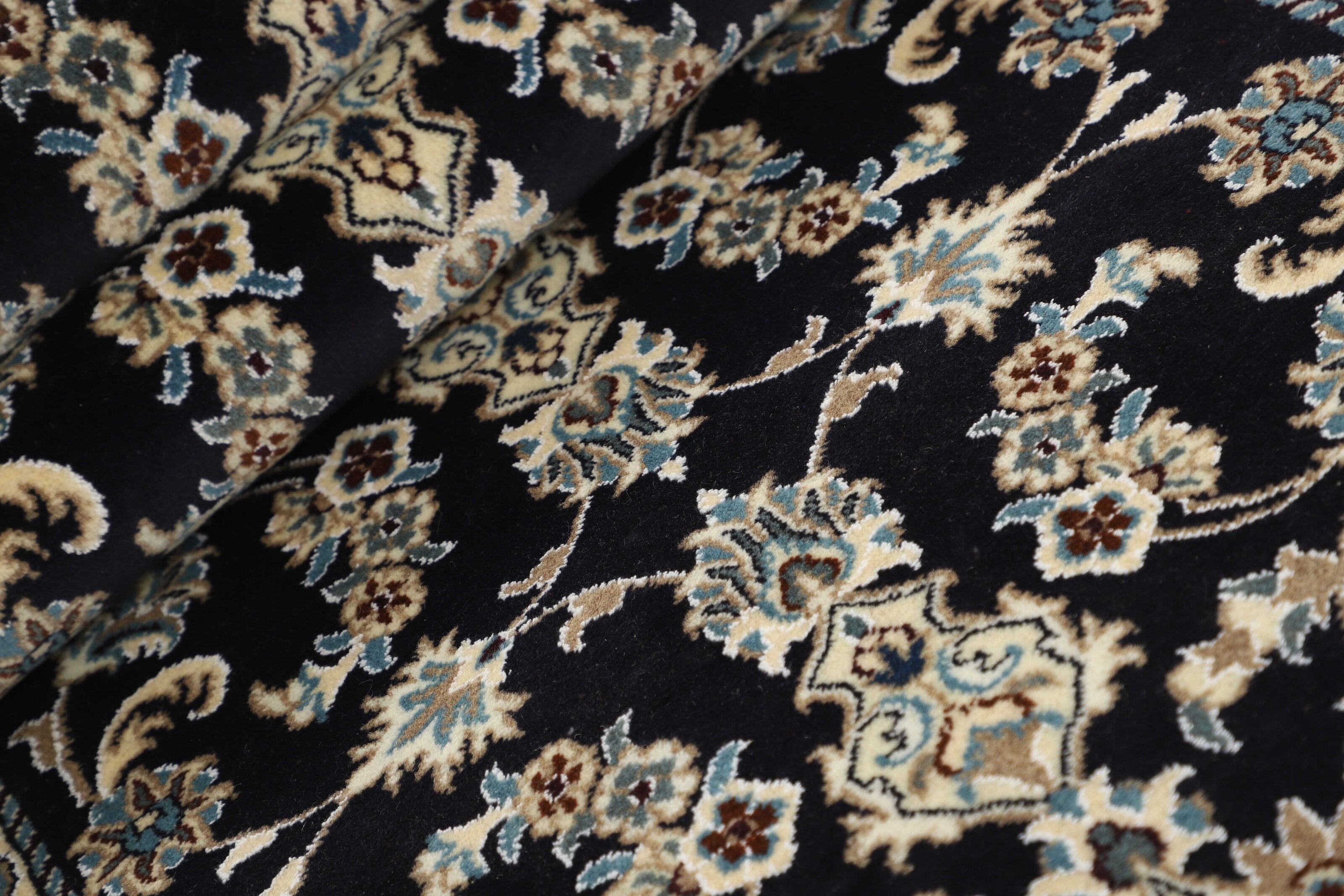 Nain Kashmar Runner 1519910
