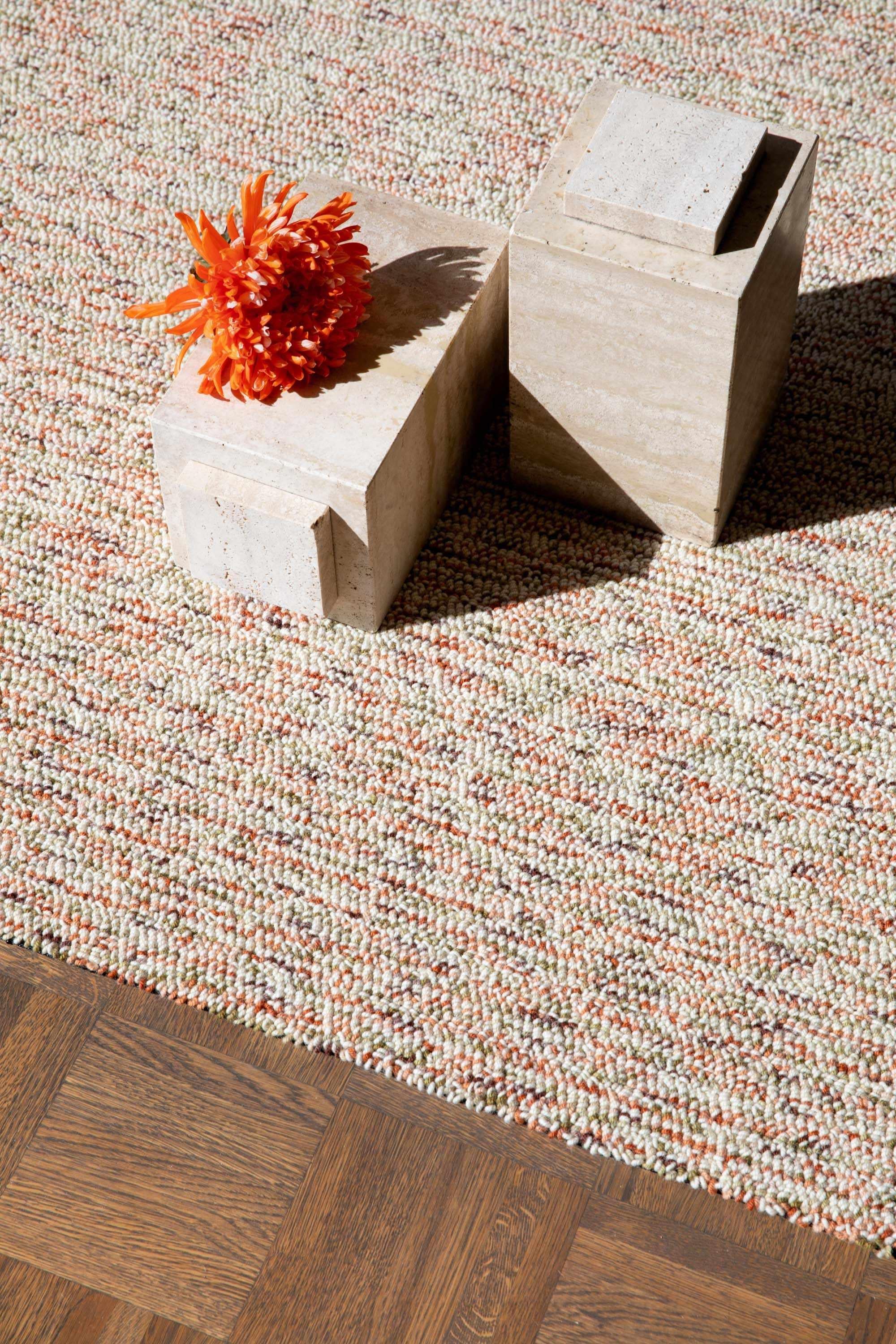 Plain flatweave rug with cream and multicolour pile