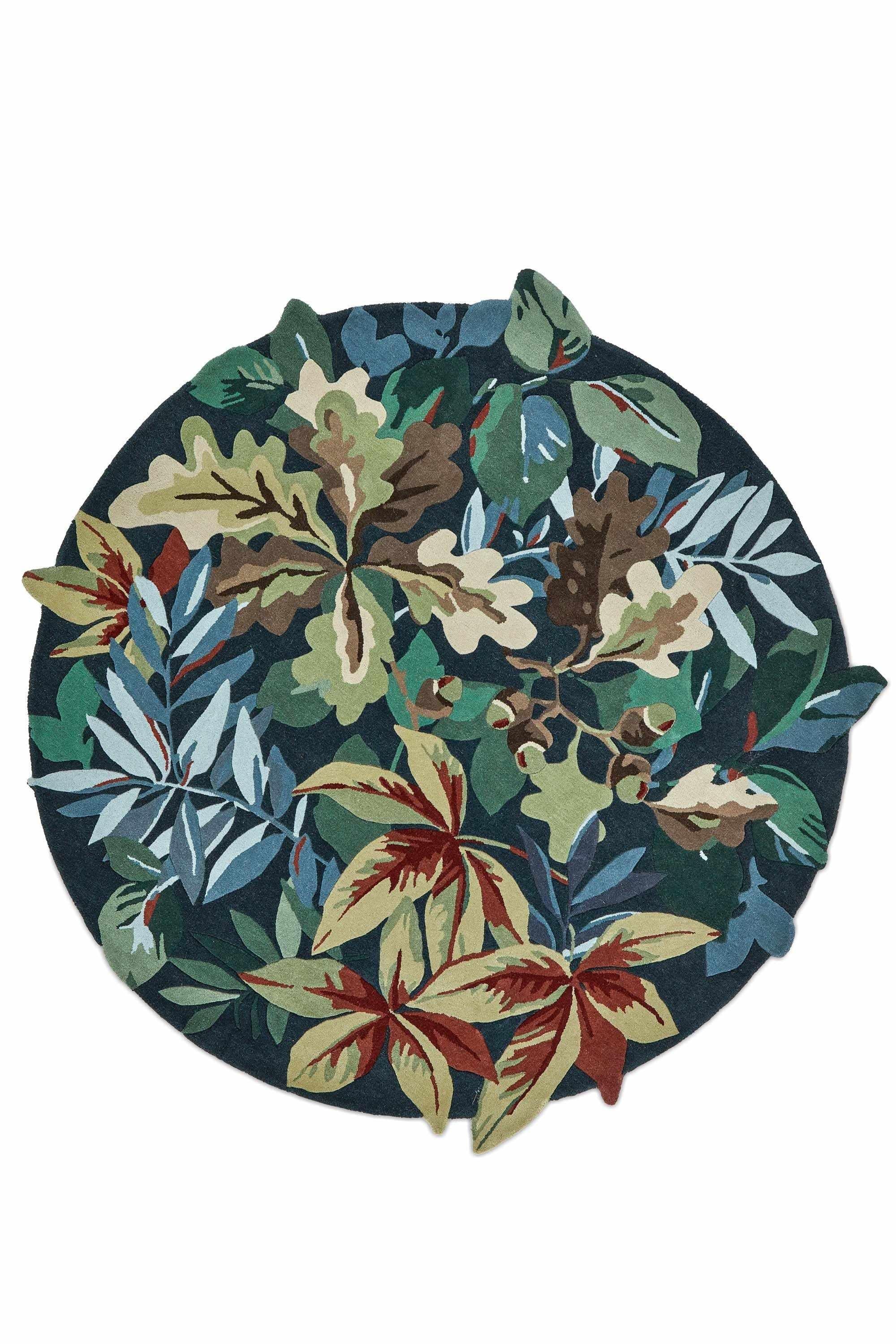 Circle floral rug with extruding pattern in blue and natural tones