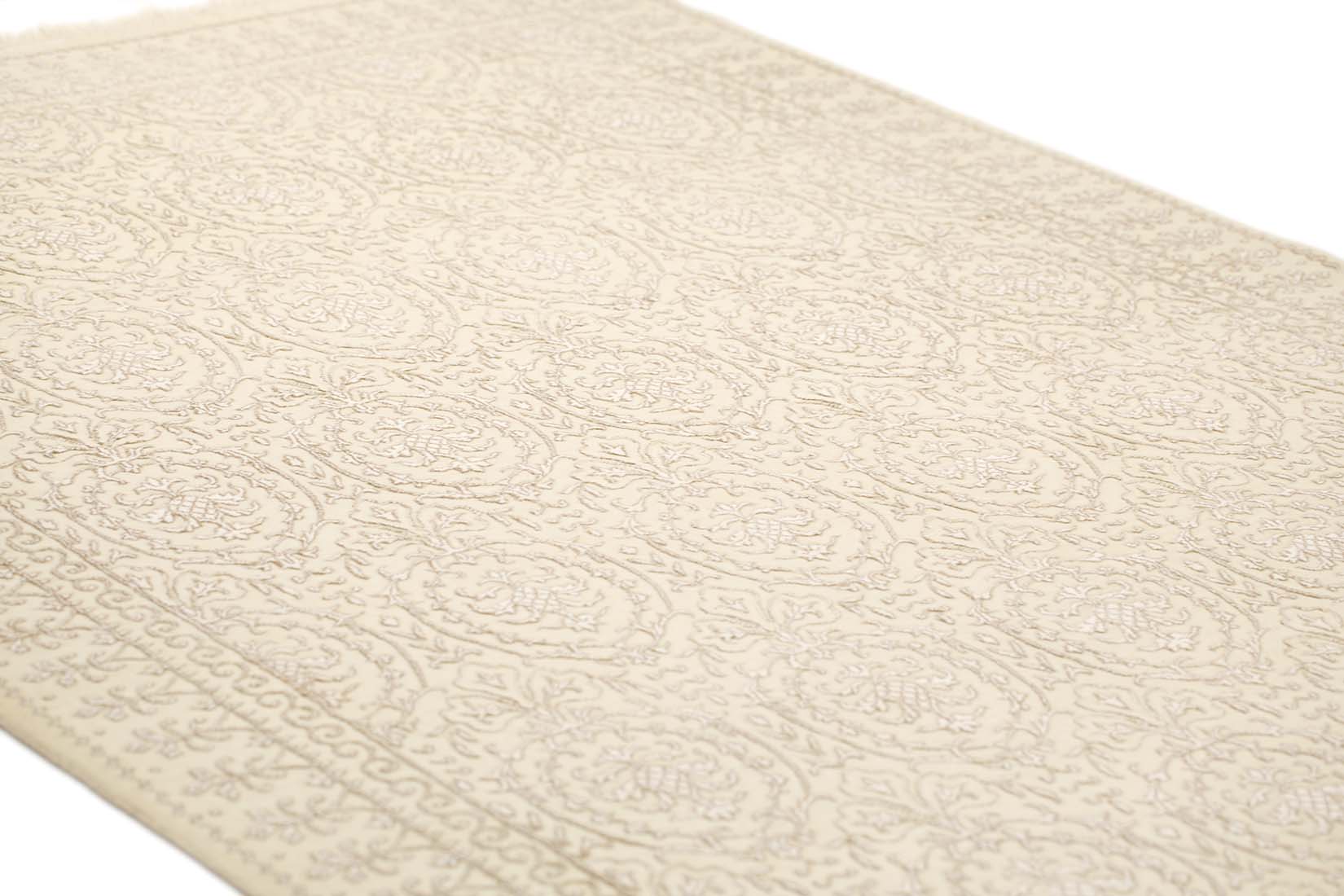 Classic Cream Taupe