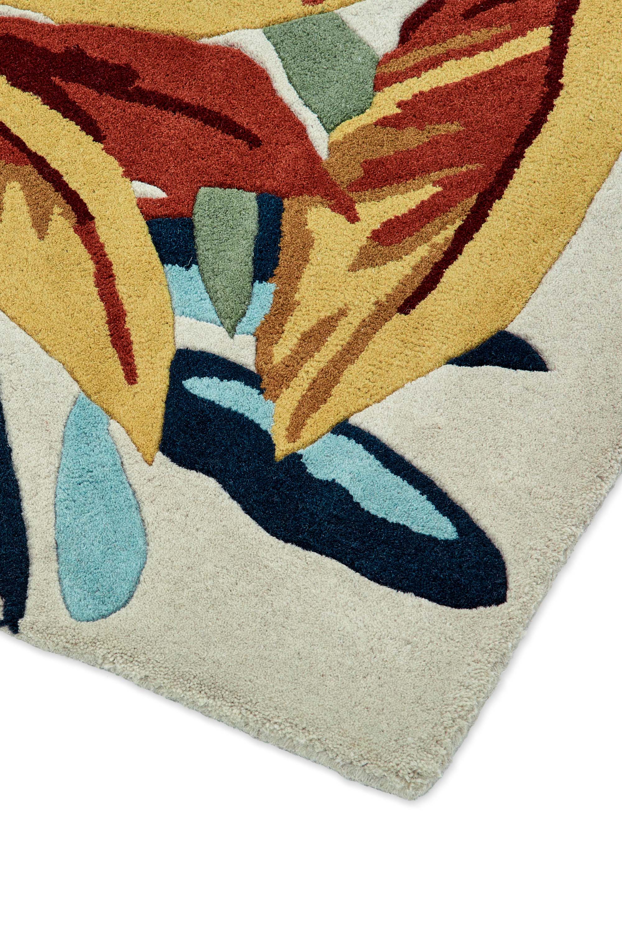 Floral rug with extruding pattern in neutral tones