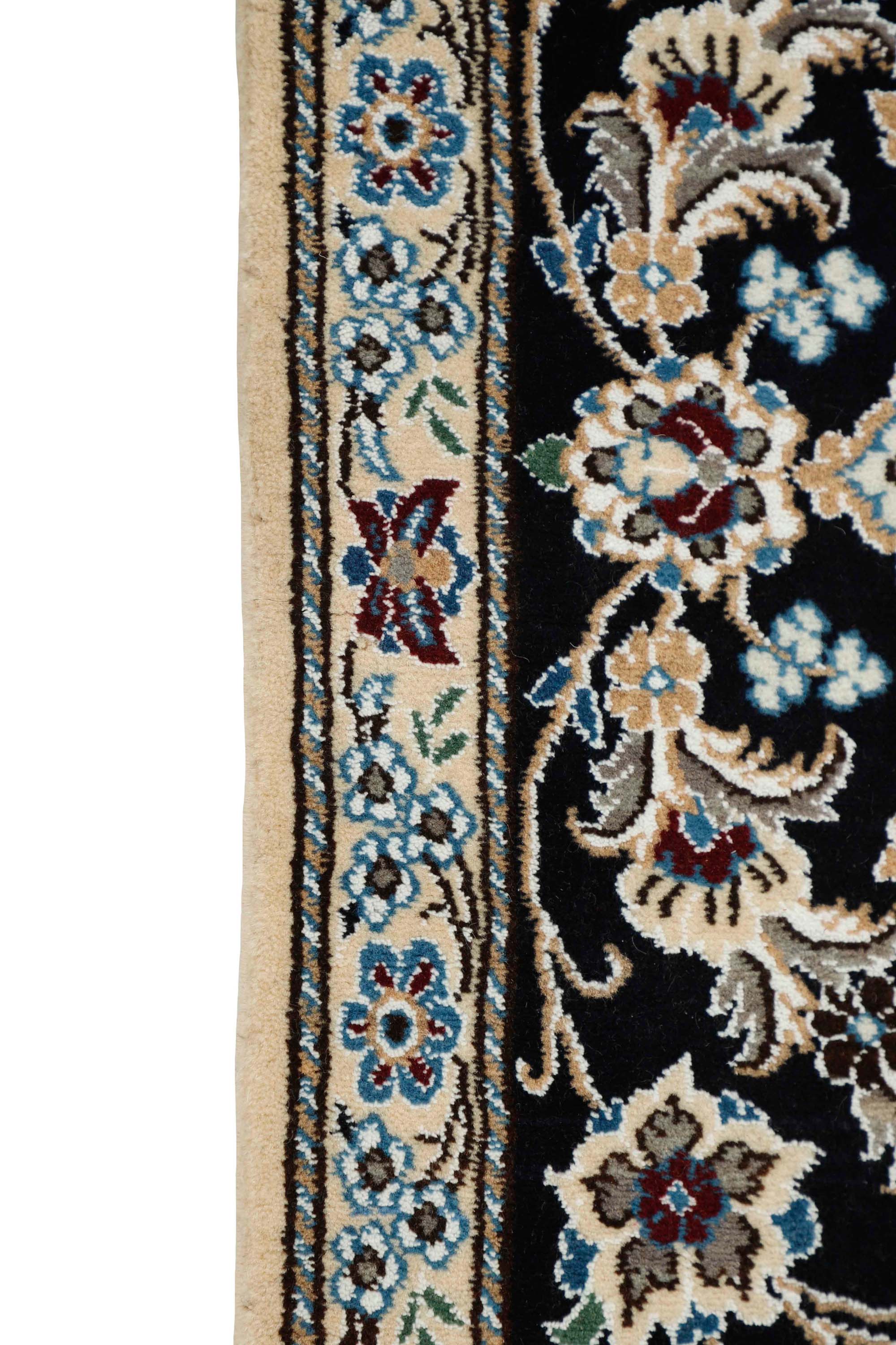 Traditional luxury bordered Nain 9 LA Runner