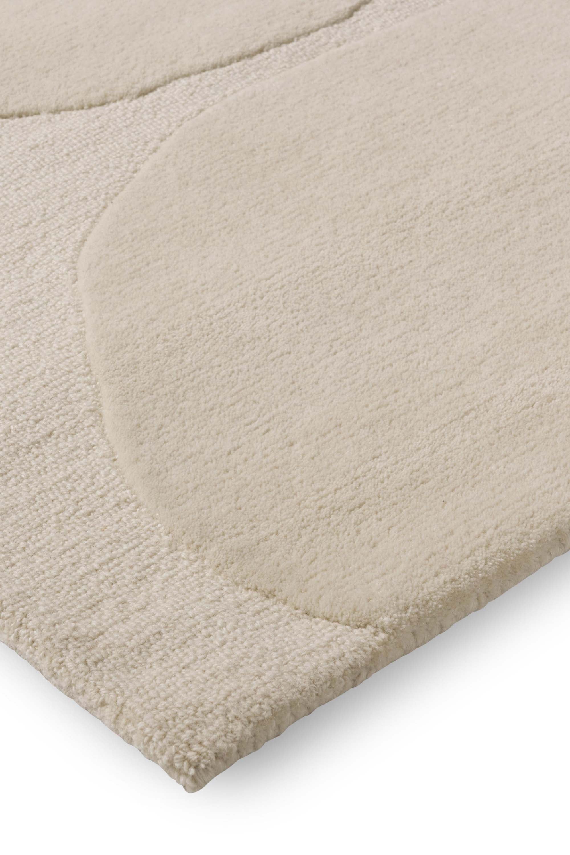 Beige rug with repeated circle pattern