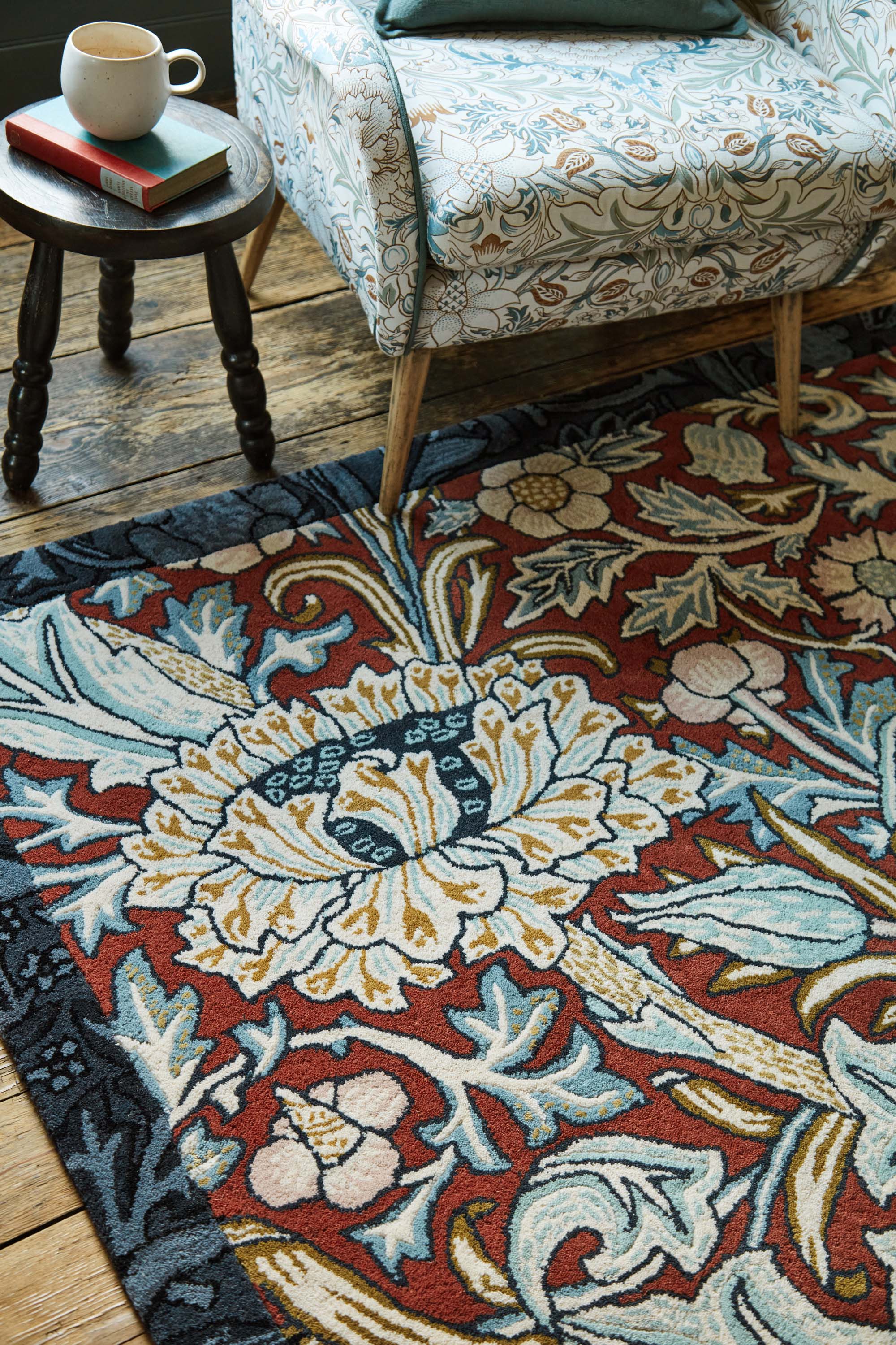 Multicolour floral bordered rug