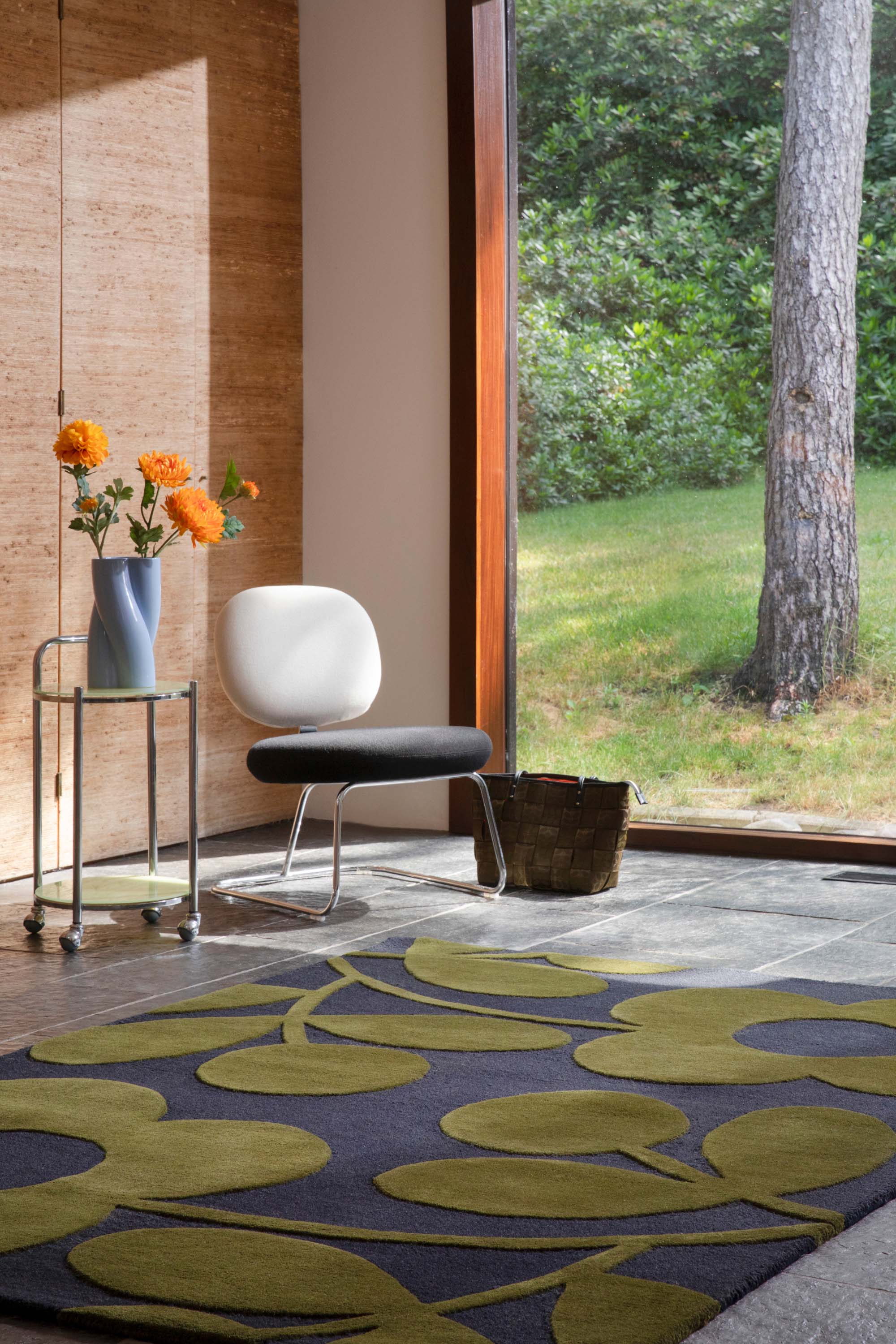 Modern green floral rug