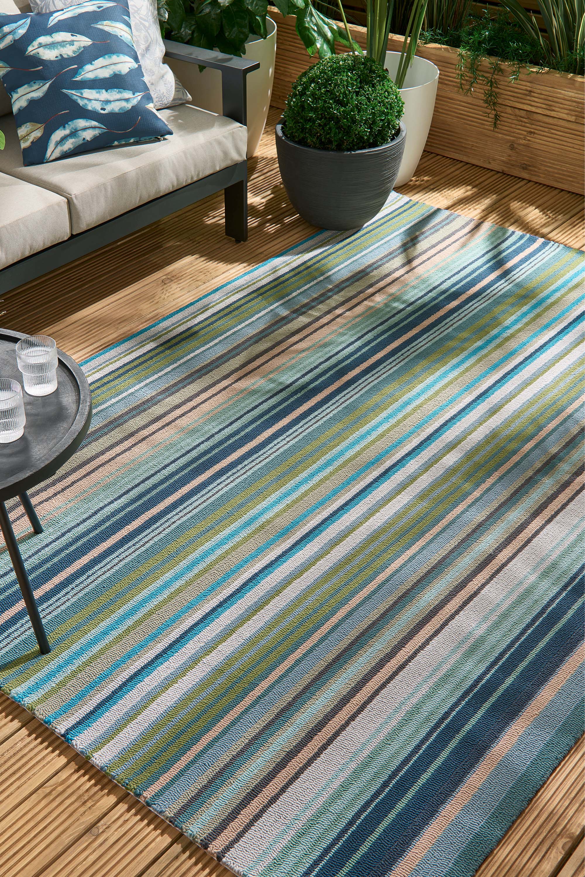 multicolour abstract indoor/outdoor rug