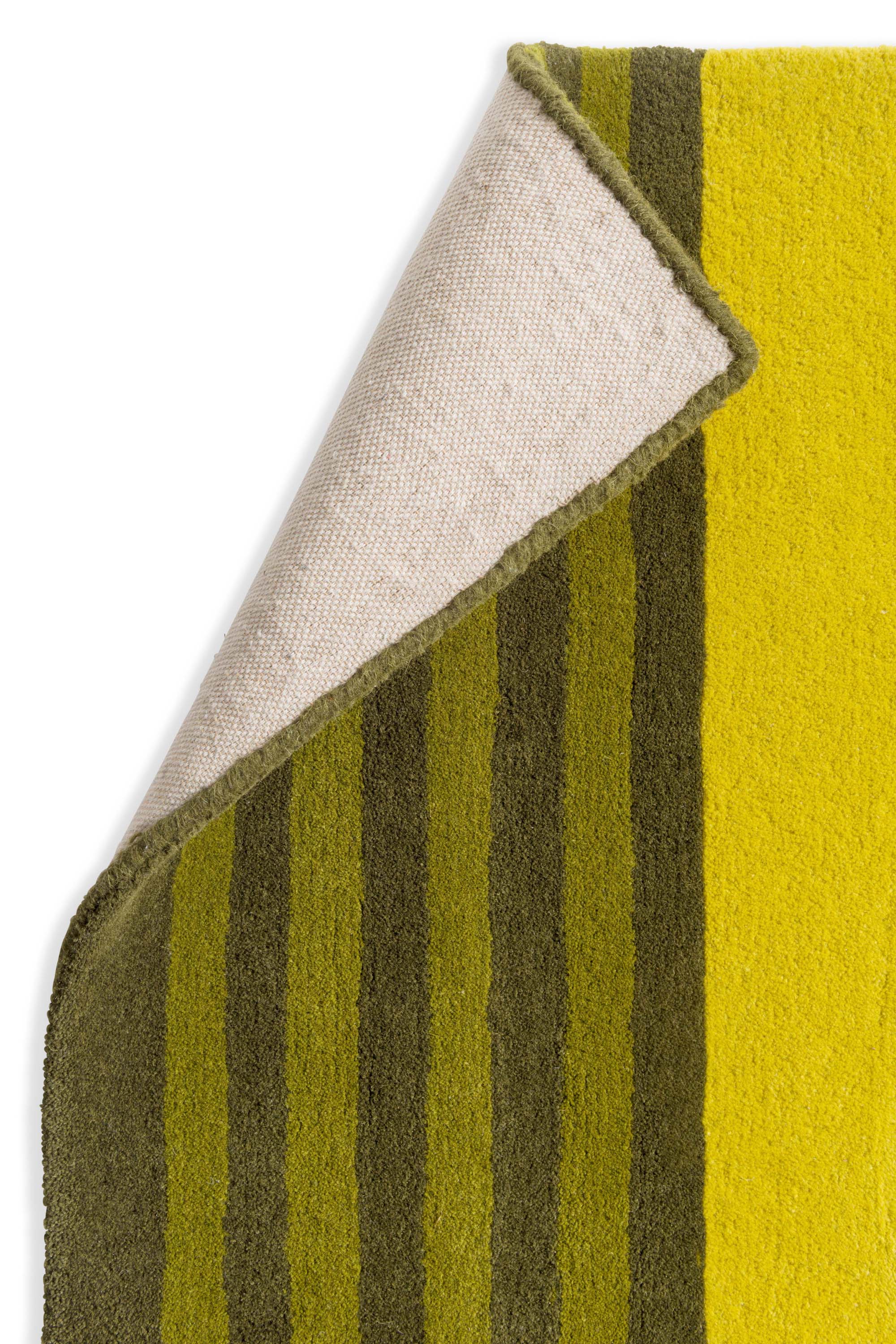 Modern green floral rug
