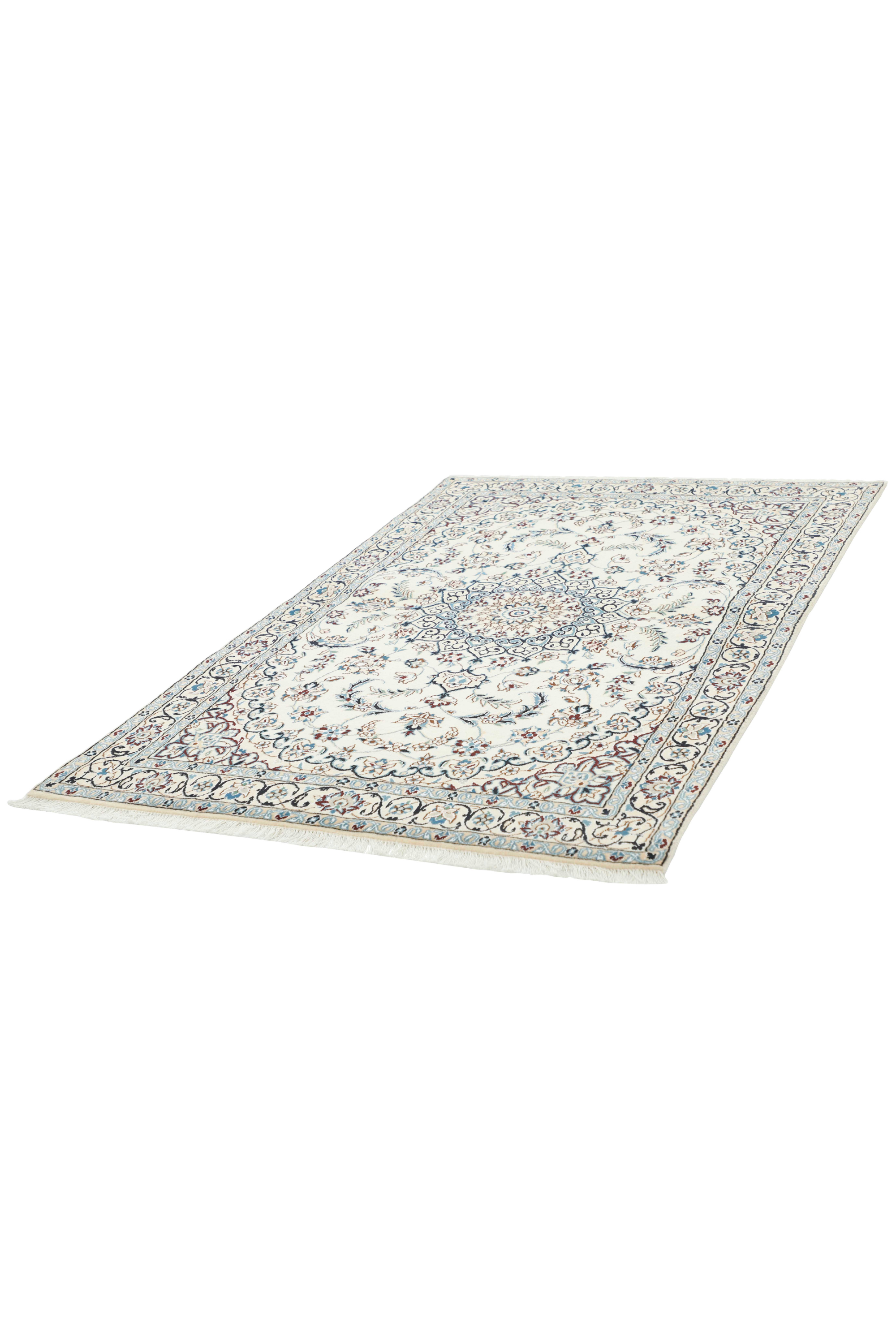 Traditional luxury Nain 9 LA rug in cream and blue tones