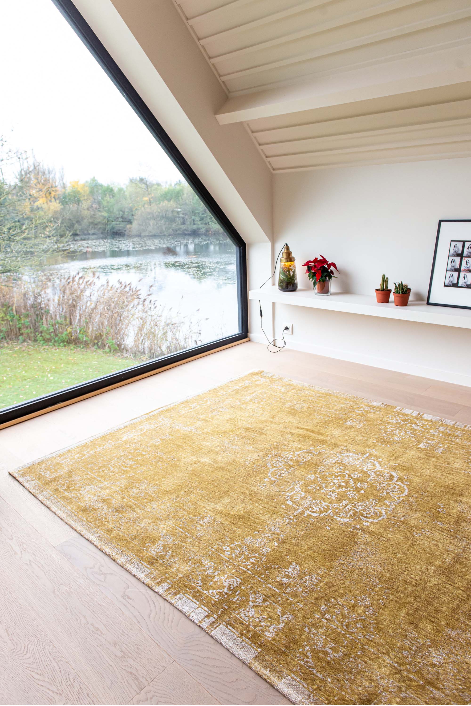 yellow vintage style rug